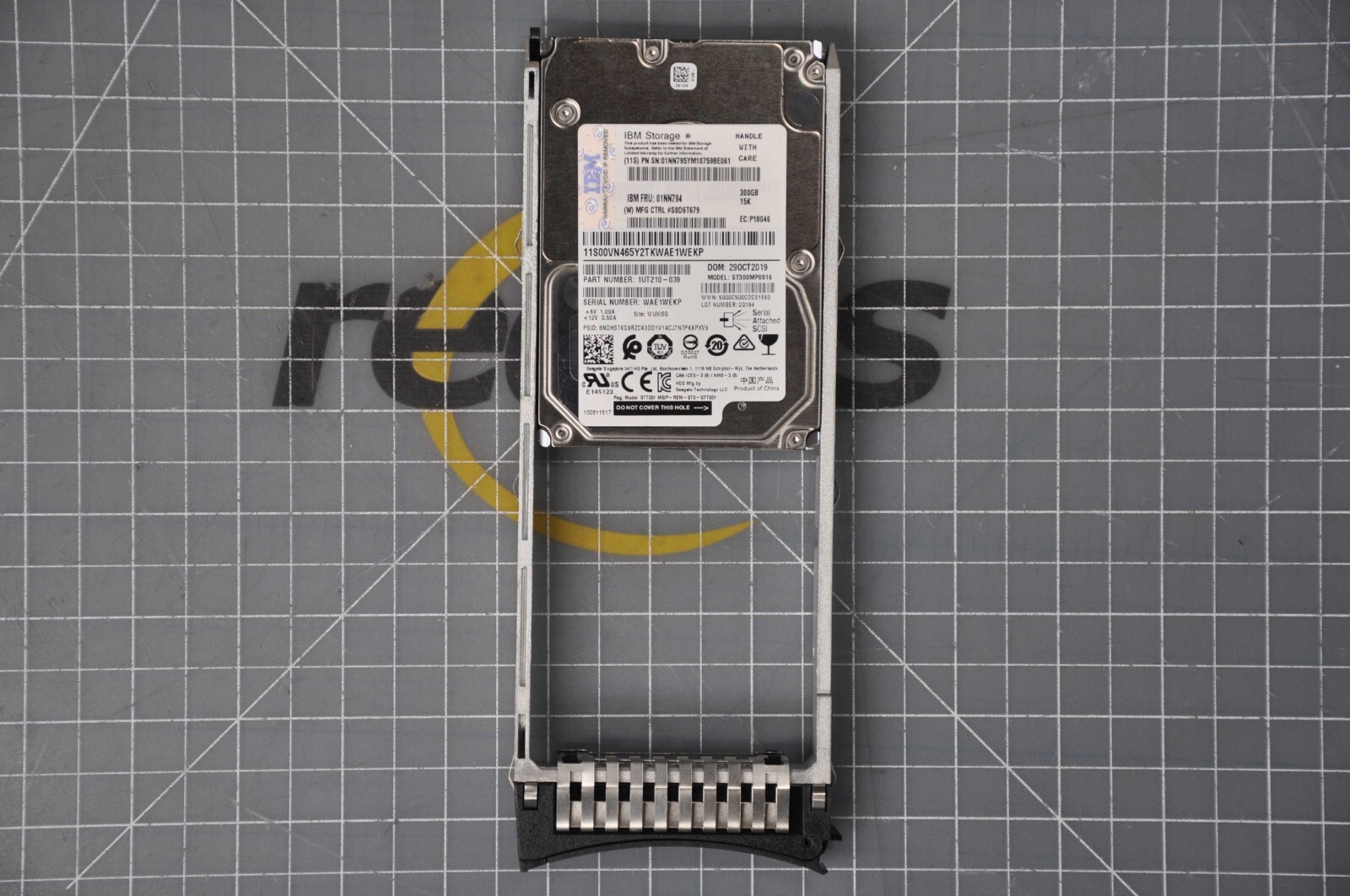 IBM 300GB 10K 64MB SAS-2.5'' ST300MP0015 01NN794