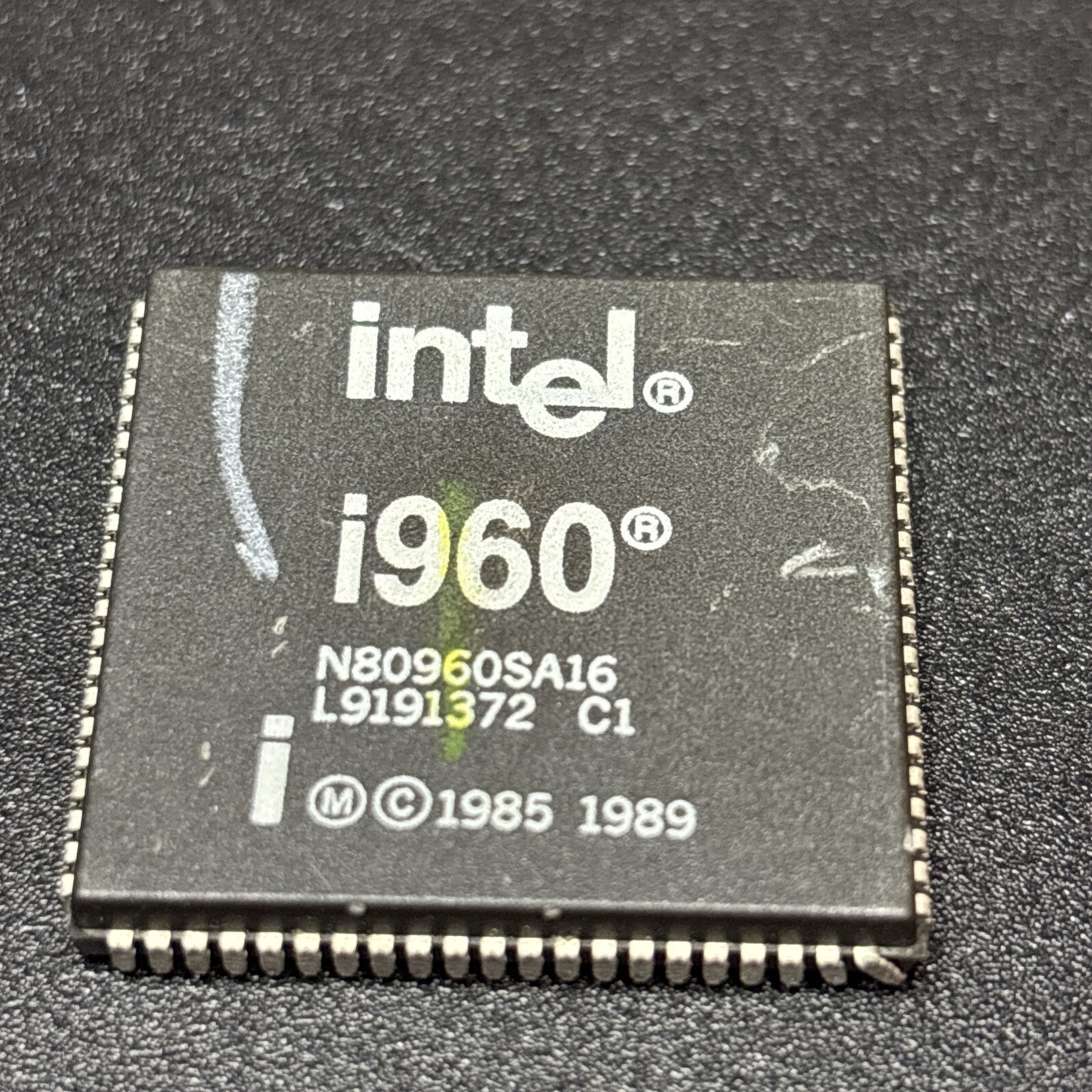 Intel  NMOS Ram 32-bit Microprocessor i960 PLCC84 IC Chip @IC2