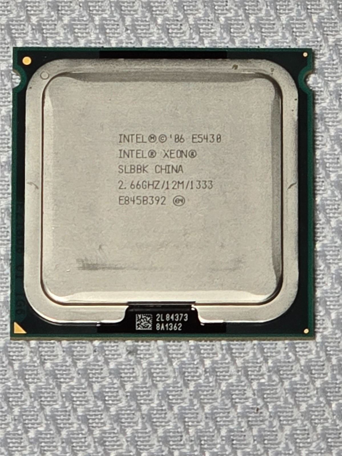 Intel Xeon E5430 2.667Ghz 4 Core Processor SLBBK