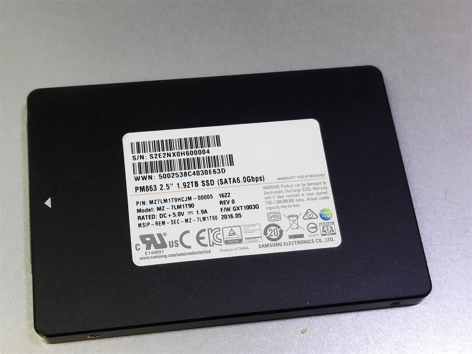 Samsung PM863a 2.5'' 1.92TB SATA SSD MZ7LM1T9HMJP MZ-7LM1T9N 88% health