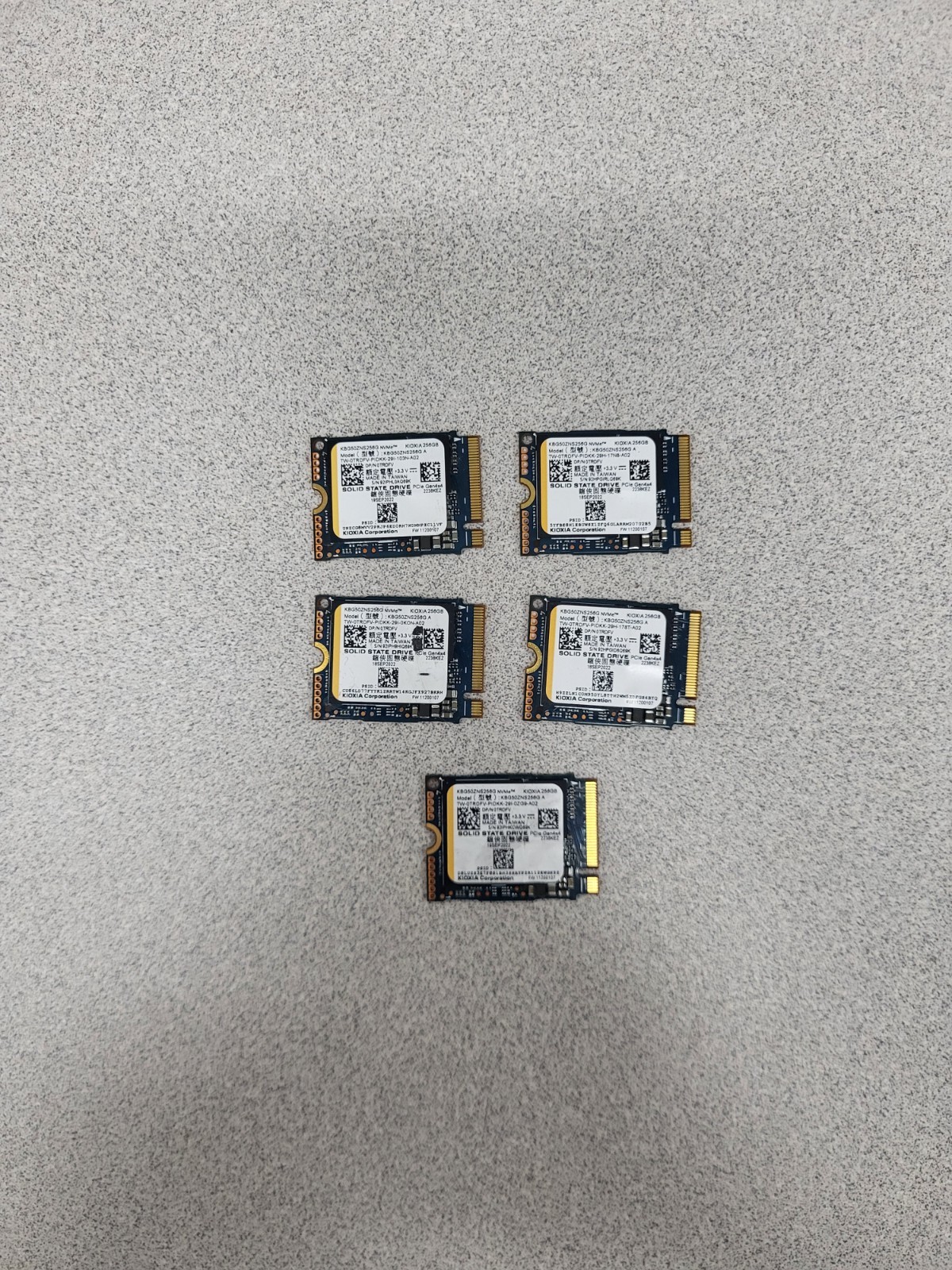 KIOXIA 256GB NVMe M.2 2230 PCIe Gen4 x4 SSD KBG50ZNS256G DP/N 0TRDFV