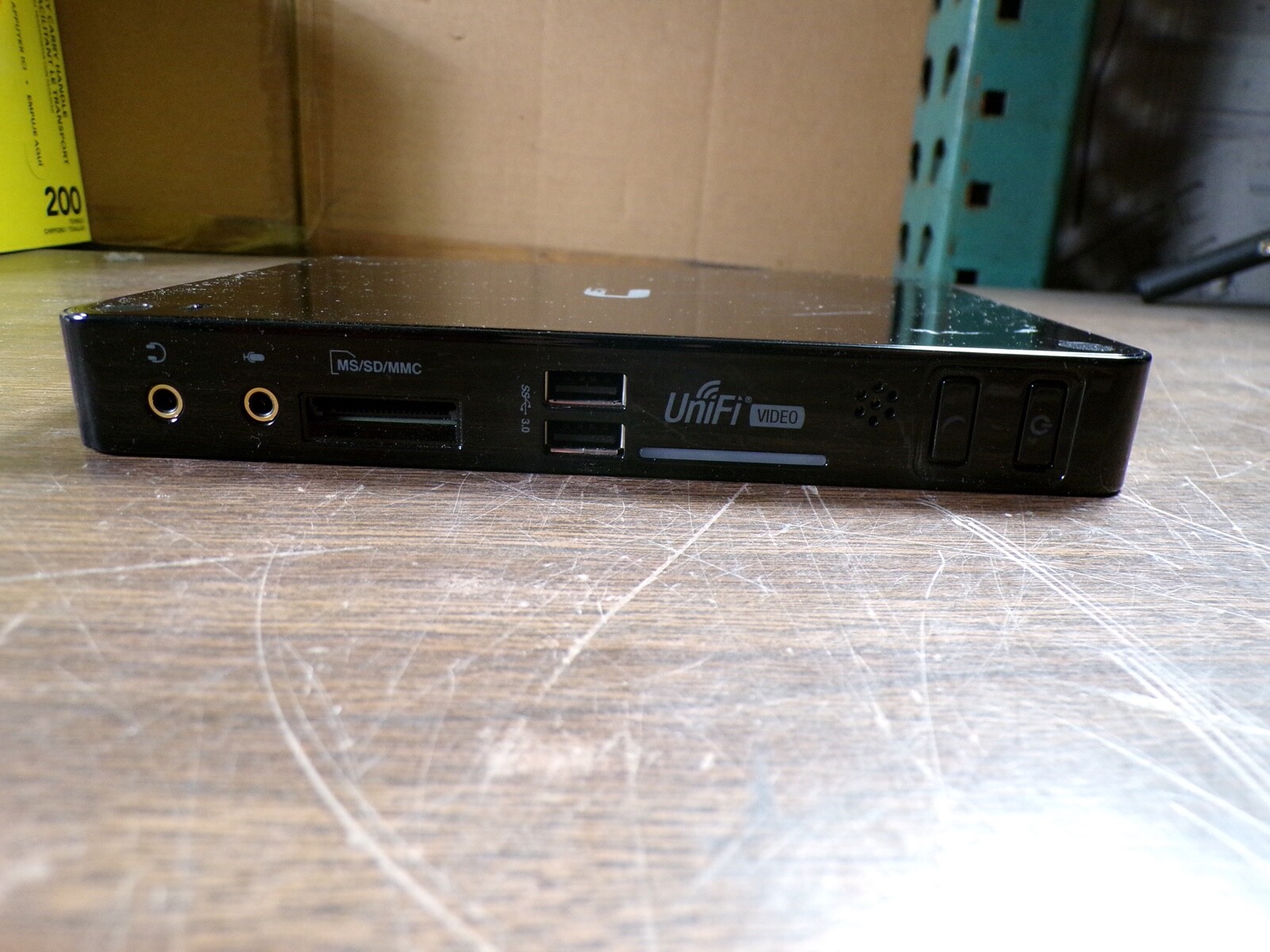 Ubiquiti Networks UVC-NVR-2TB UniFi Network