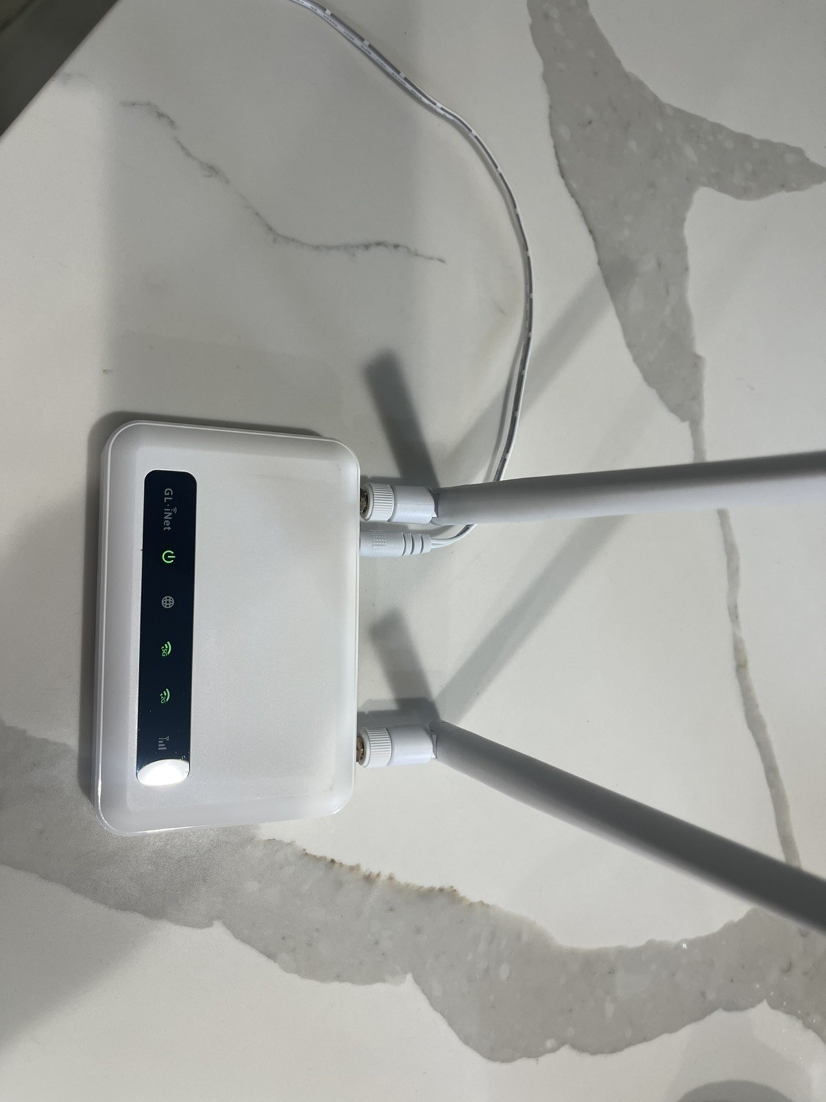 GL-iNET GL-X750 X750C4 SPITZ 4G LTE SMART ROUTER WI-FI WIRELESS MODEM