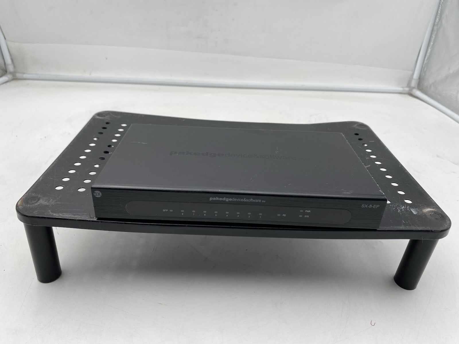 PAKEDGE SX-8-EP 8 PORT MANAGED NETWORK SWITCH
