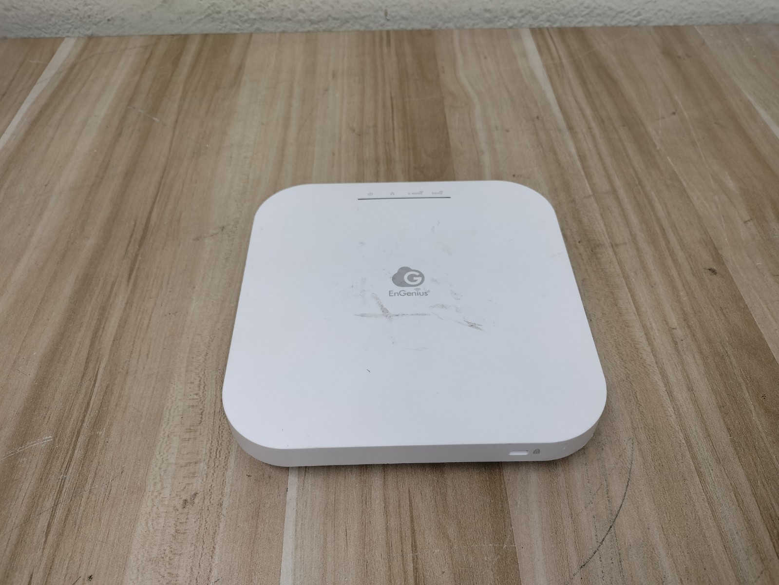 EnGenius ECW220 Cloud 6 Managed WiFi 6 2×2 Indoor Wireless Access Point