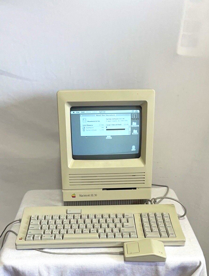 MACINTOSH SE/30 VINTAGE MAC APPLE COMPUTER  M5119 Tested/Working BUT SOLD AS-IS.