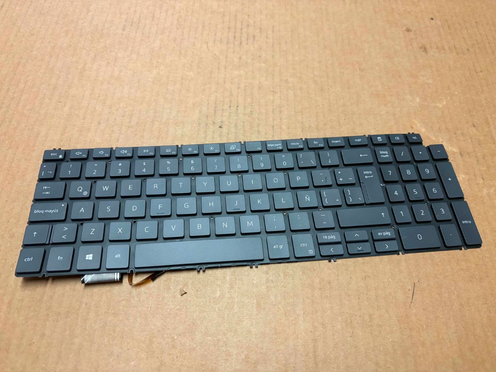 Dell Inspiron 5584 5590 5593 5594 5598 7590 7591 Spanish Backlit Keyboard 6RWC0