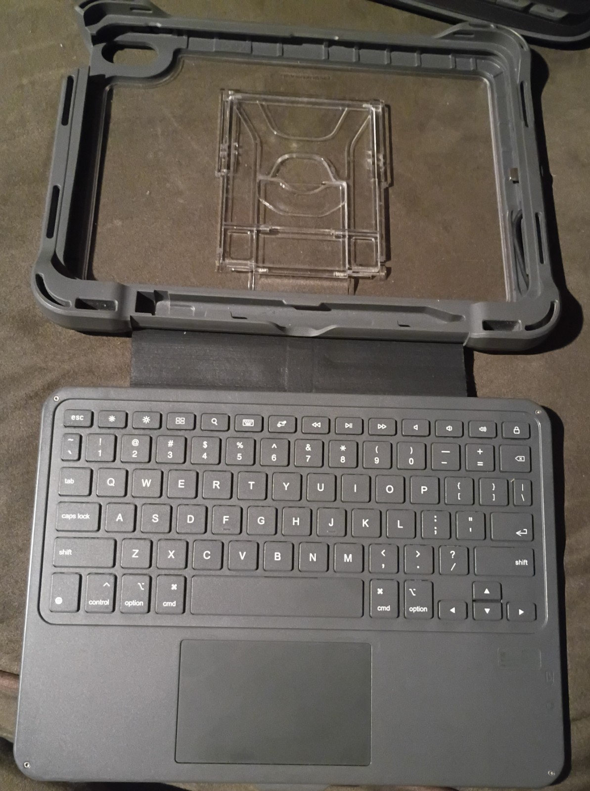 Brenthaven Rugged Keyboard Case iPad 10th Gen 10.9 11-inch Trackpad USB-C Gray