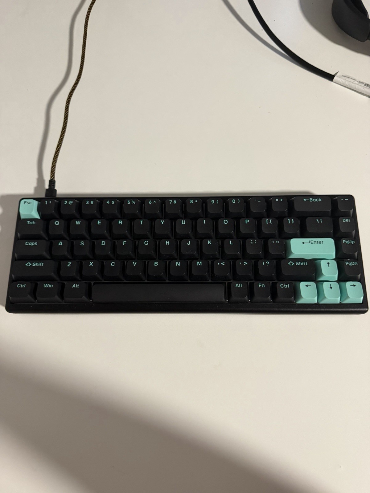 Arbiter Studio Polar 65 Wired Mechanical Keyboard Black/Blue QWERTY English