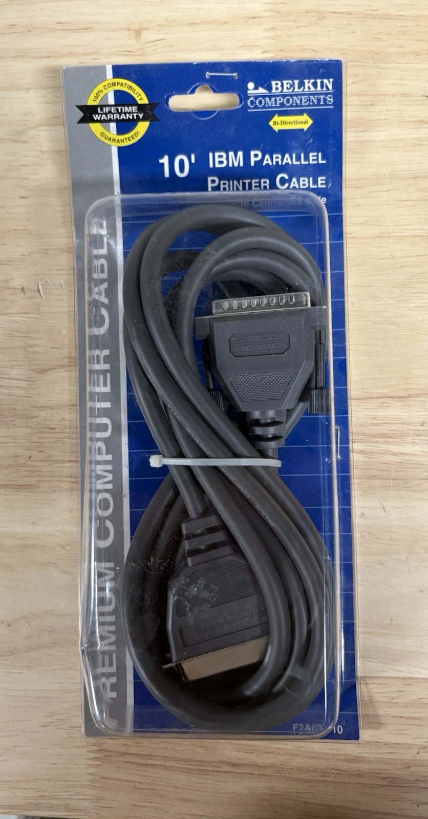 Belkin F2A032-10 computer cord- new in box