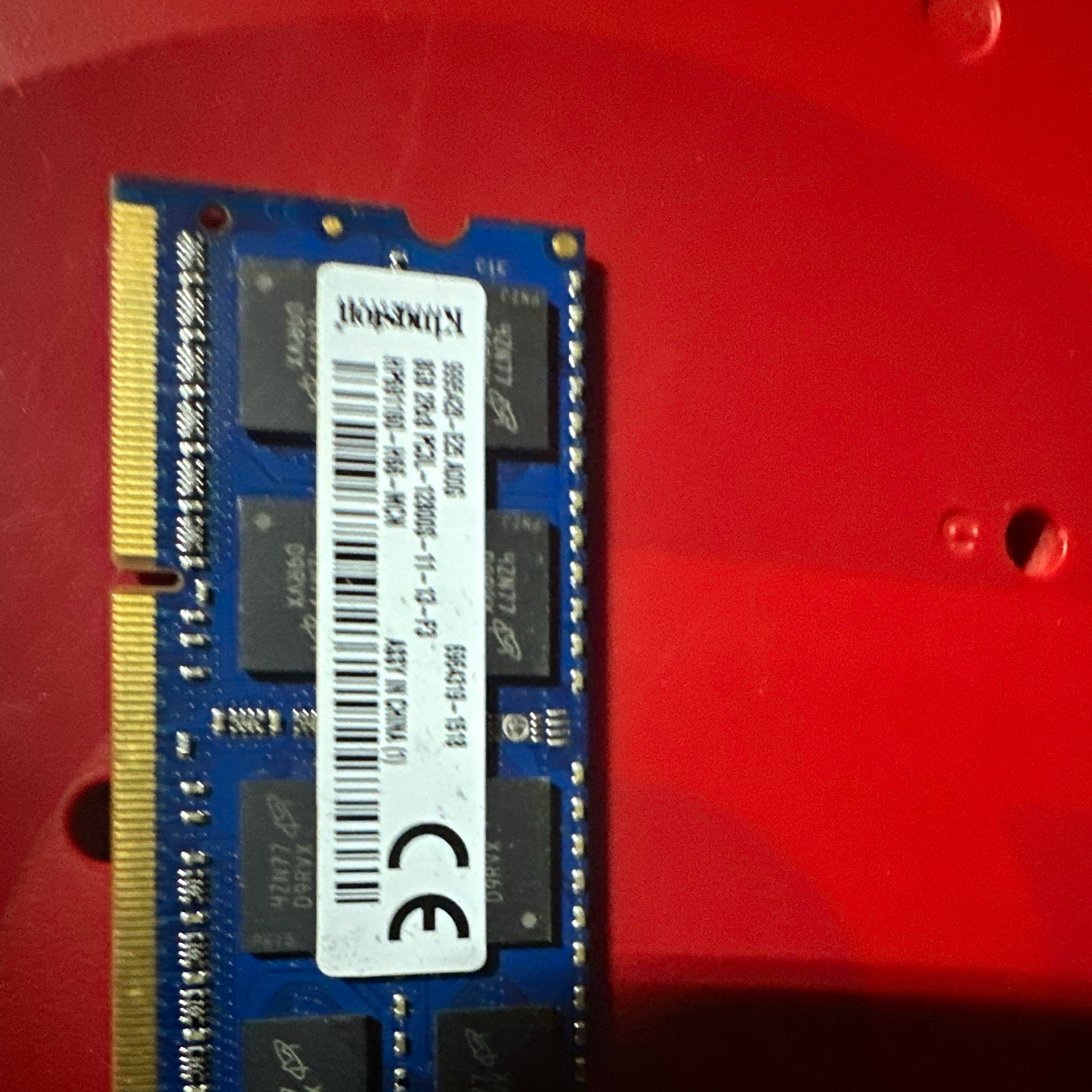 Kingston ValueRAM 8GB DDR3L-1600 PC3L-12800S 204-Pin SO-DIMM Non-ECC