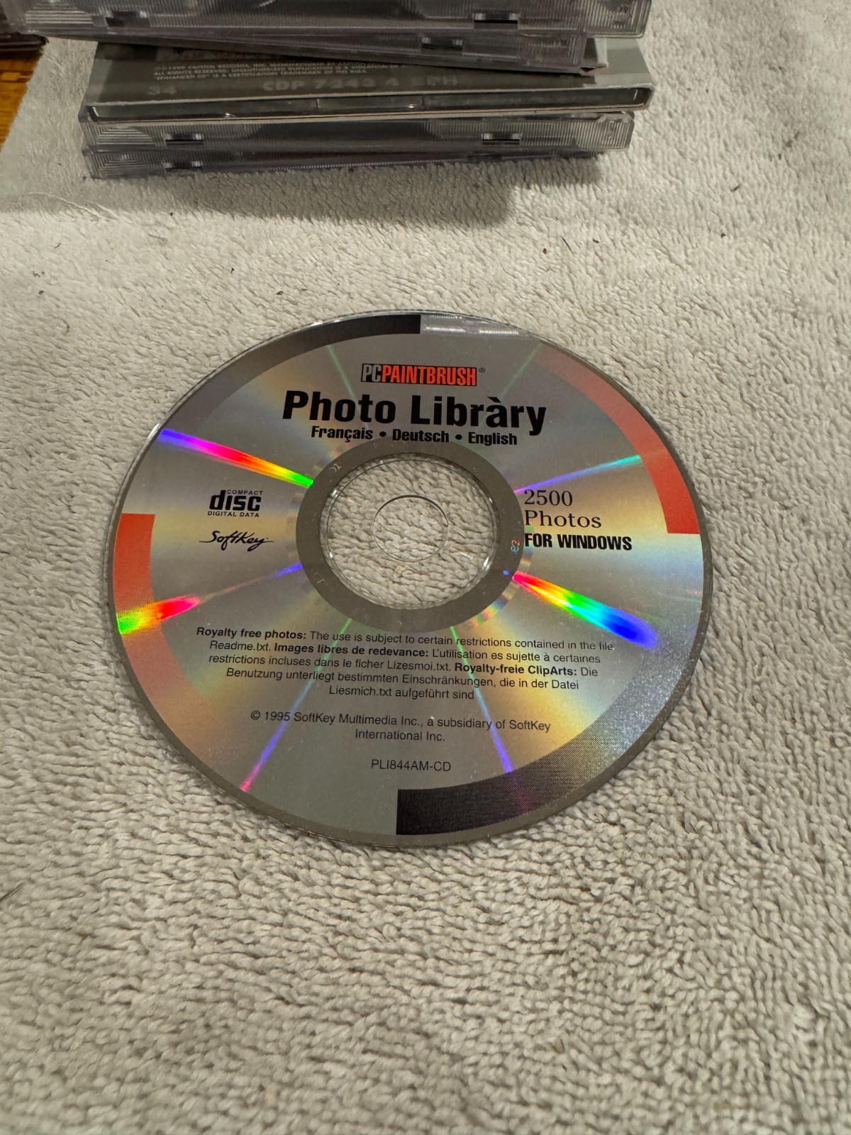 PC Paintbrush Photo Library - 2500 Photos CD - GOOD CONDITION