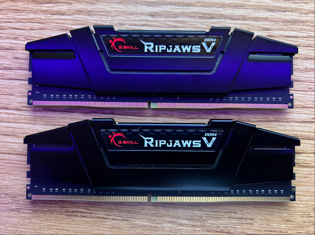 G.Skill RipJaws V Series 16GB (2 x 8GB)  DDR4 3200