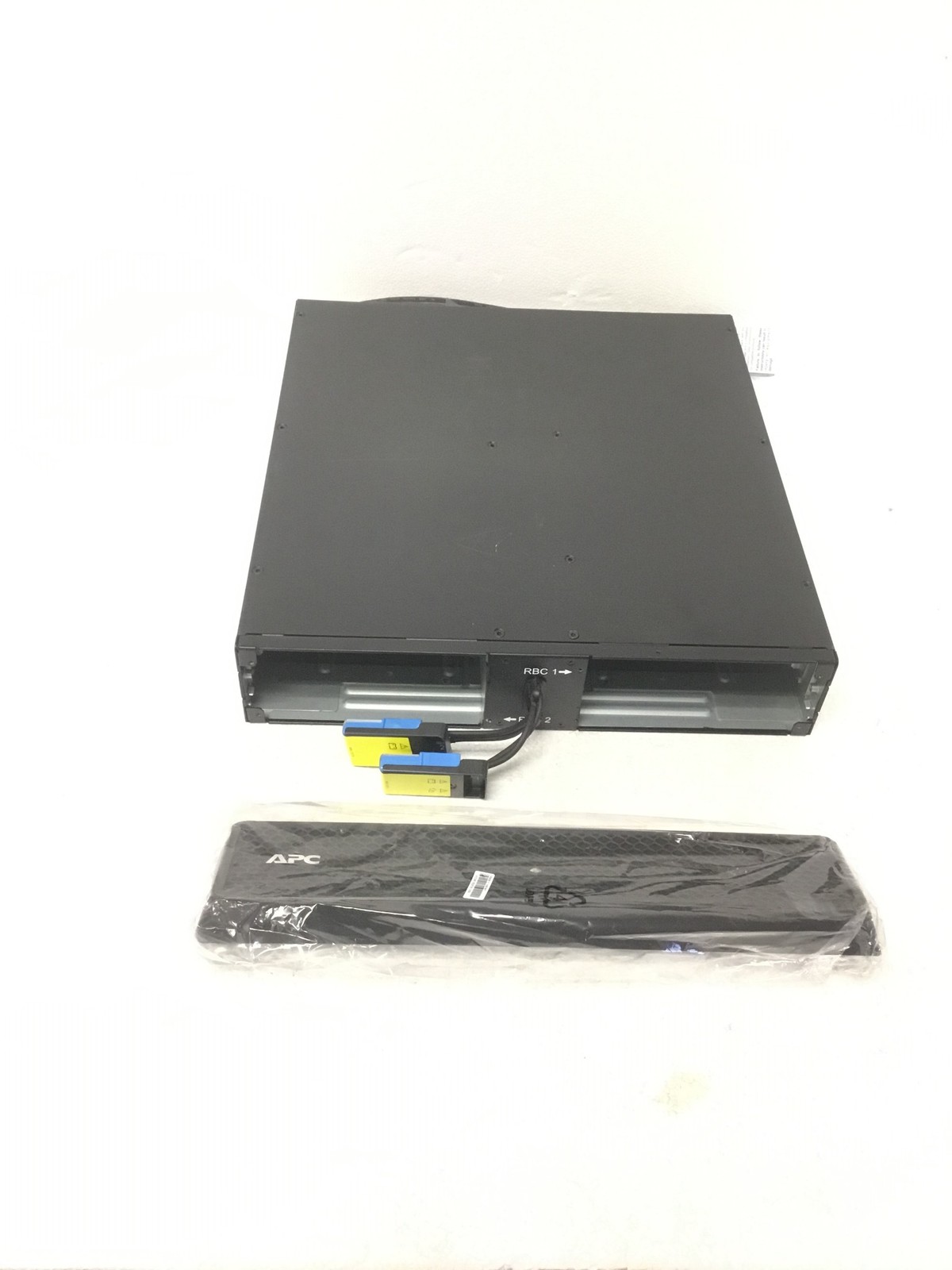 NEW APC SRT48BP Rack Mount External Battery Pack No Battery Packs 