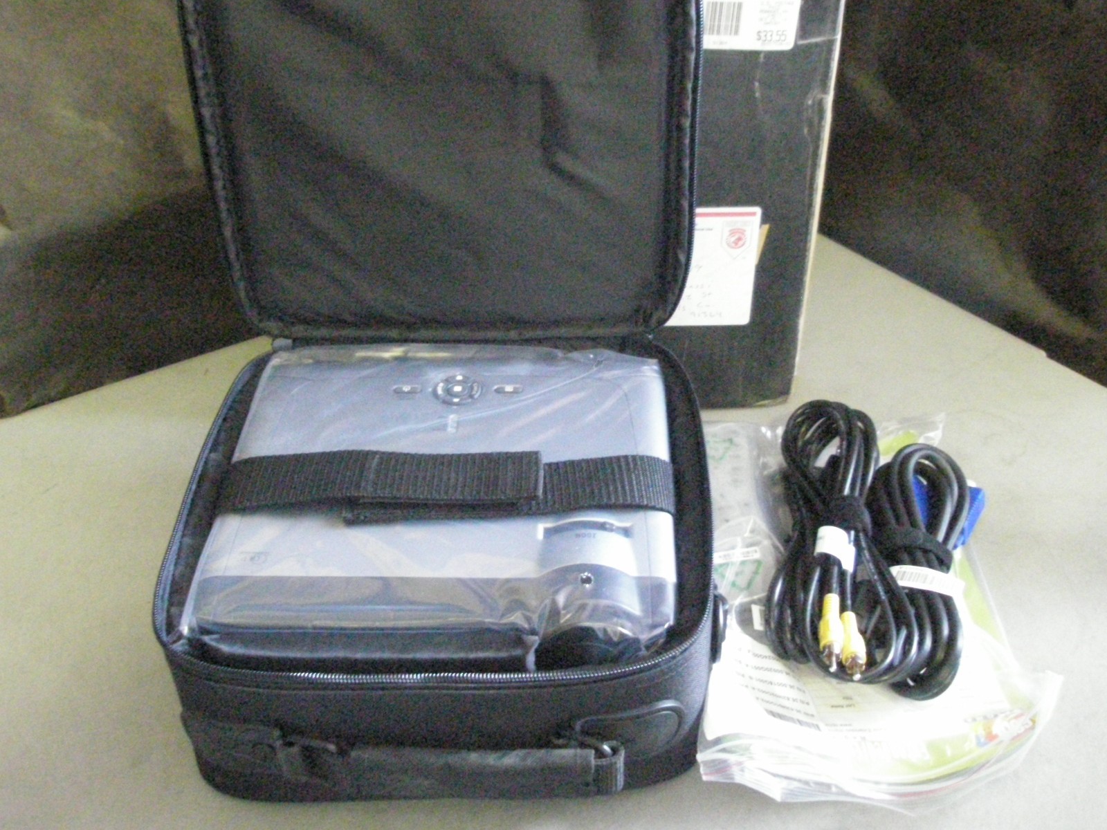 BRAND NEW OPTOMA EP716 DLP PORTABLE PROJECTOR, WORKS GREAT