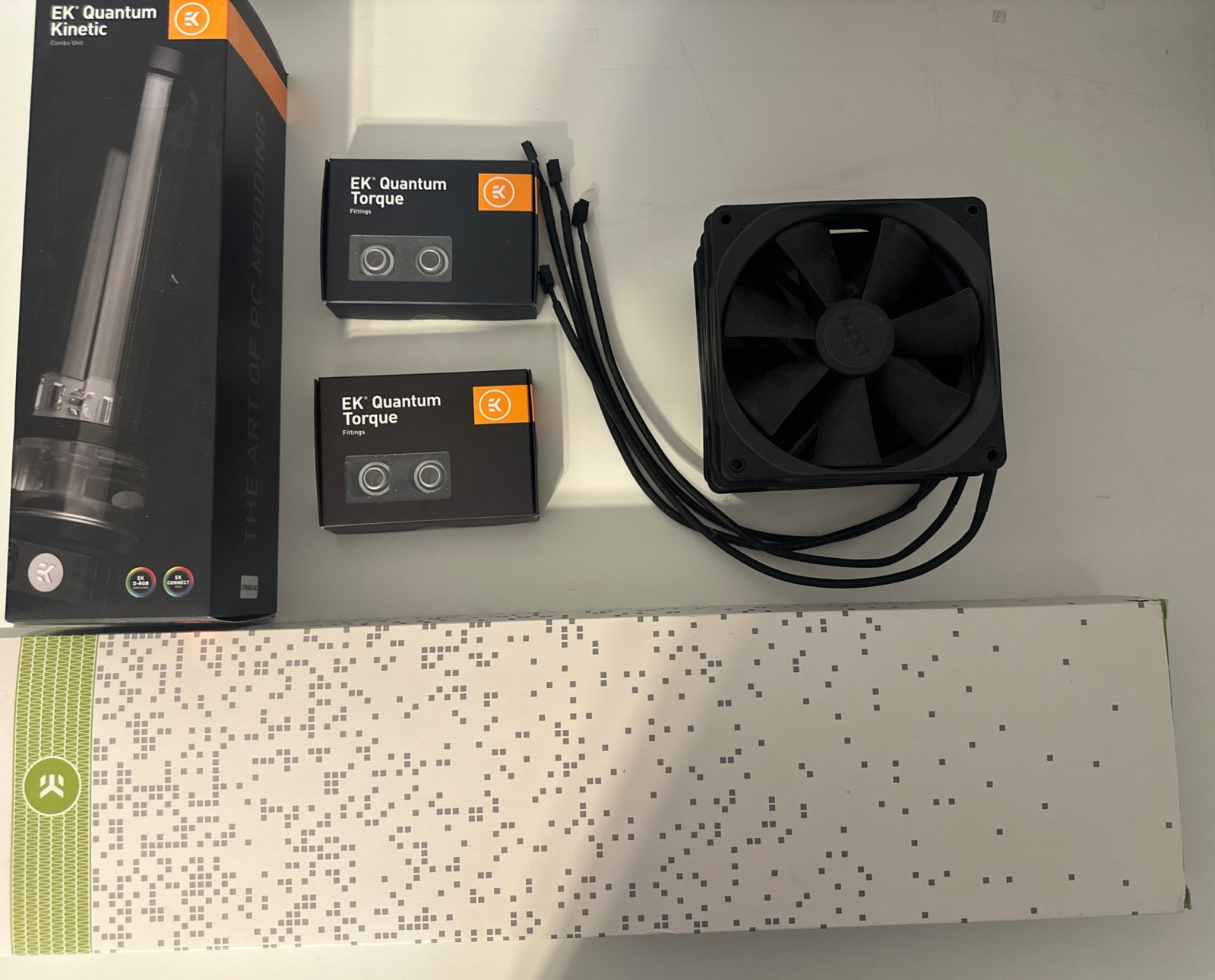 EKWB Bundle | CoolStream CE 560 | Quantum Kinetic | 240mm Fans | Torque fittings