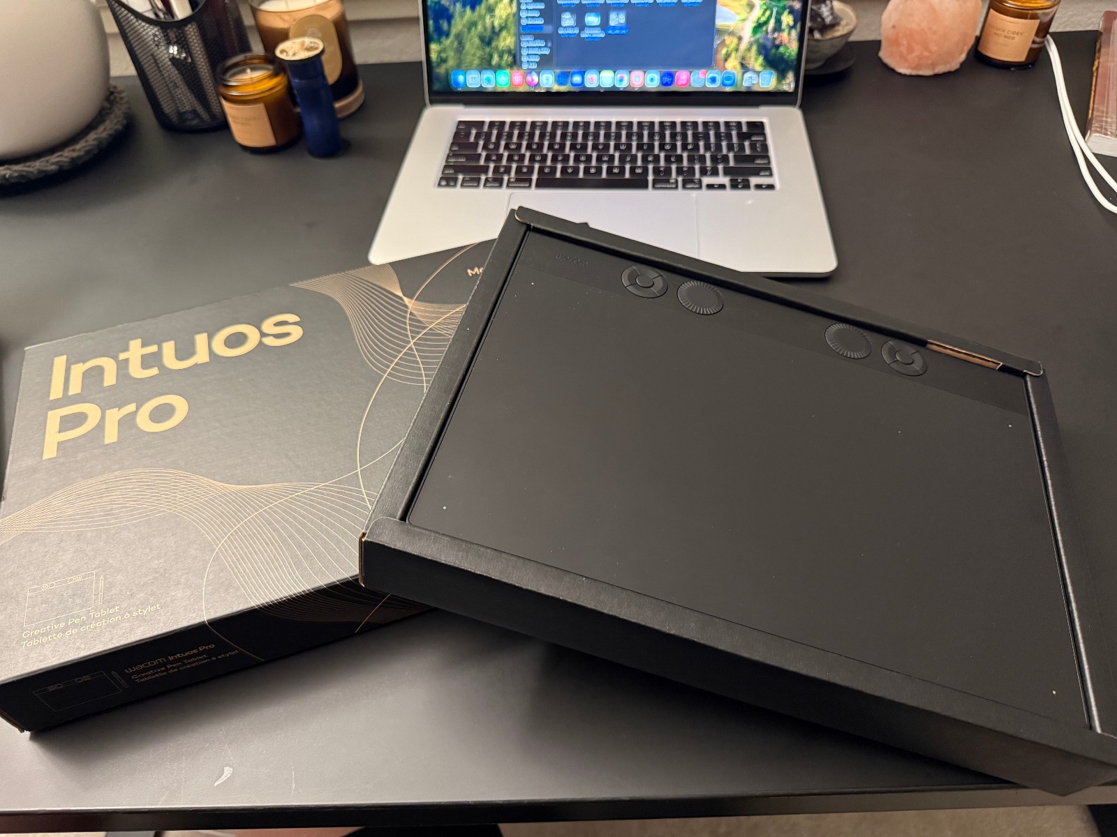 Wacom Intuos Pro Medium 2025 PTK670K0A Pen Tablet Pro Pen 3 Bluetooth Open Box