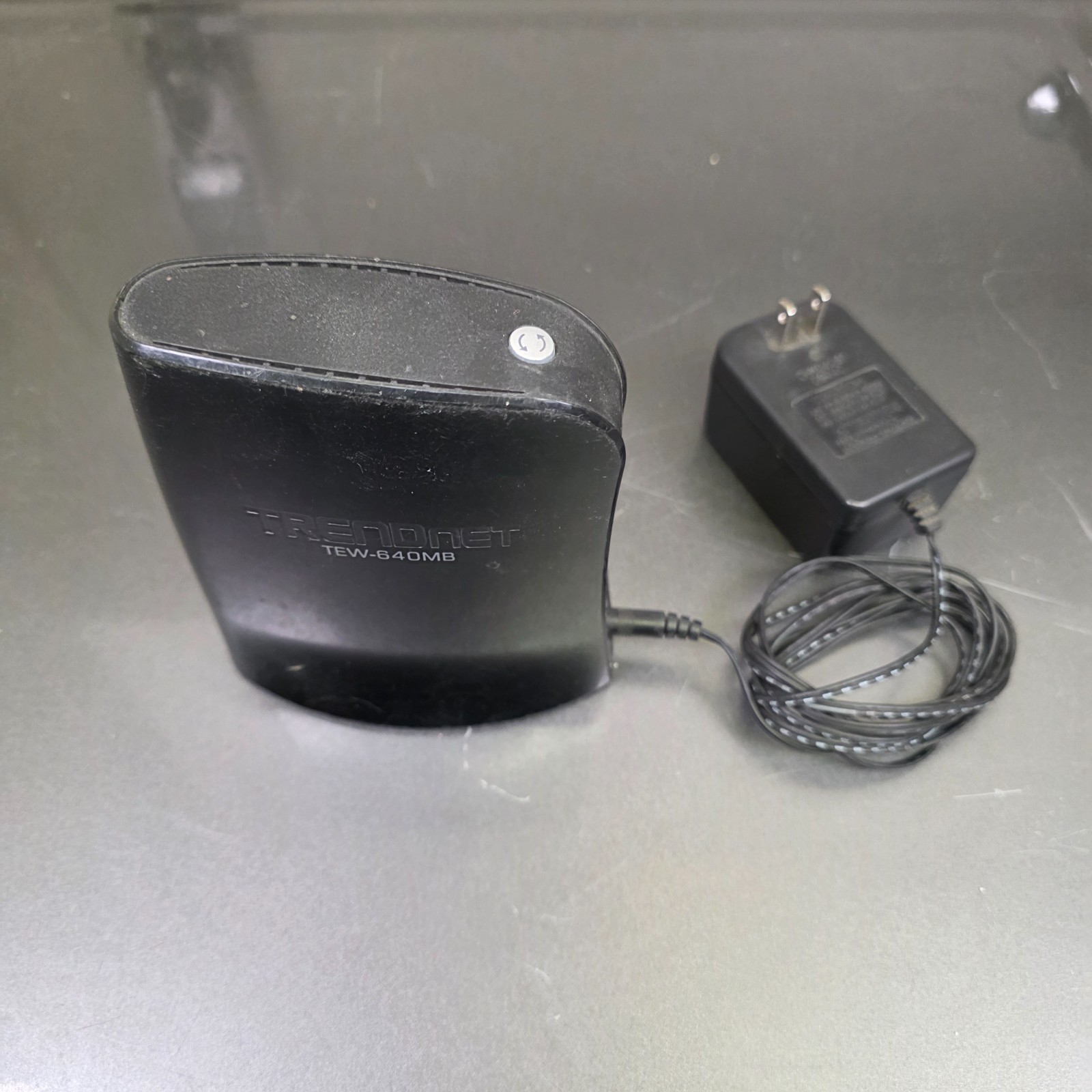 Wireless Media Bridge TRENDnet N300 4-Port, TEW-640MB
