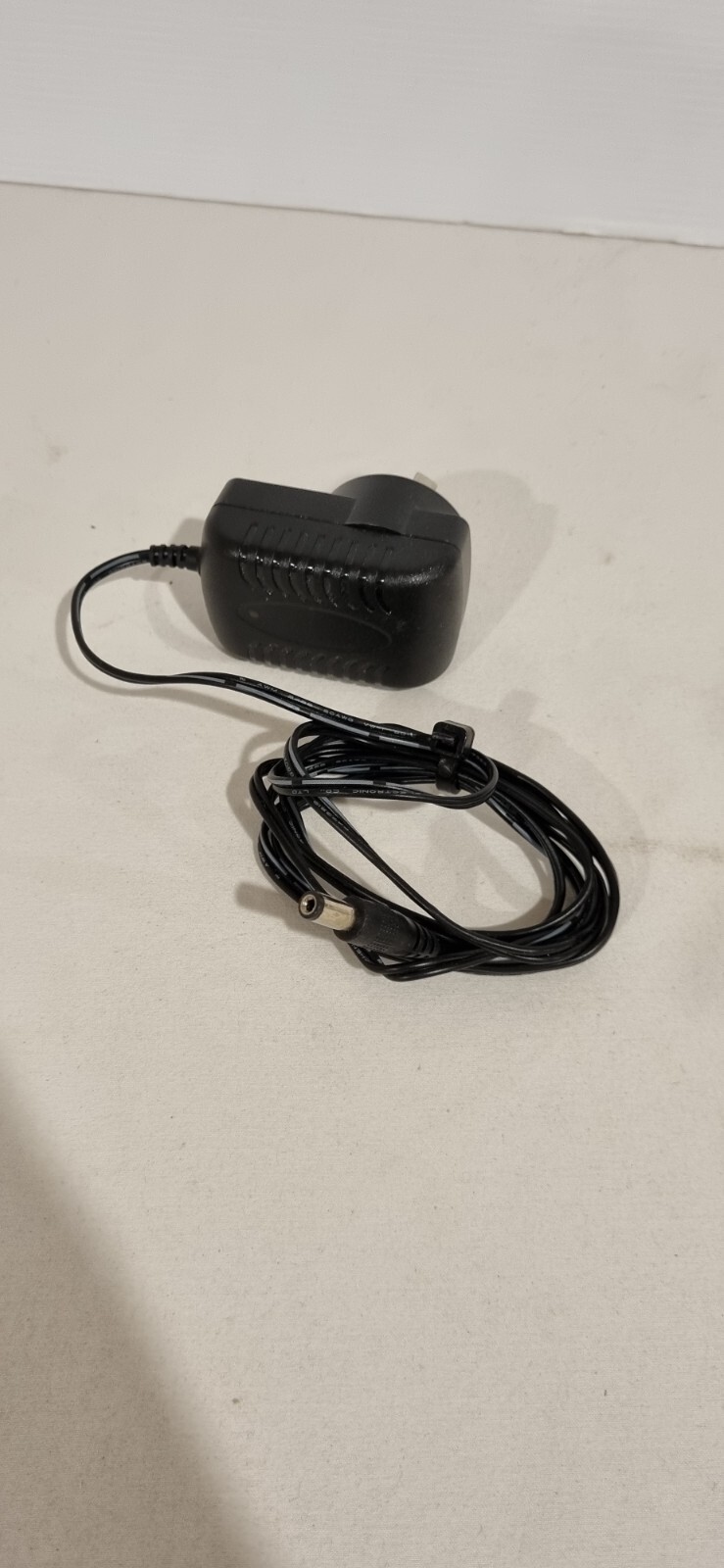 R.S Battery Charger (RSS1002-020068-W2A) 6.8V - 0.25A
