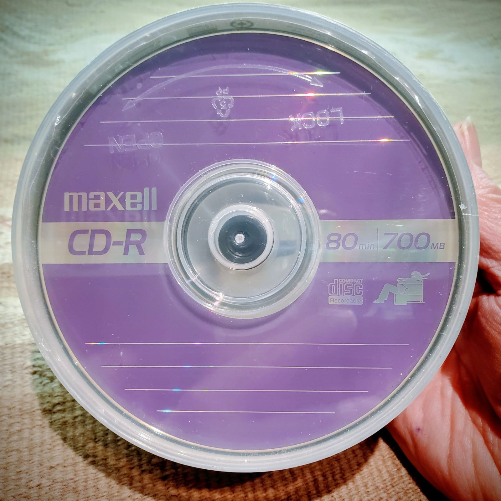 Maxell Max Data CD-R 80 Min 700MB Blank Recordable Discs 25 Pack Spindle New