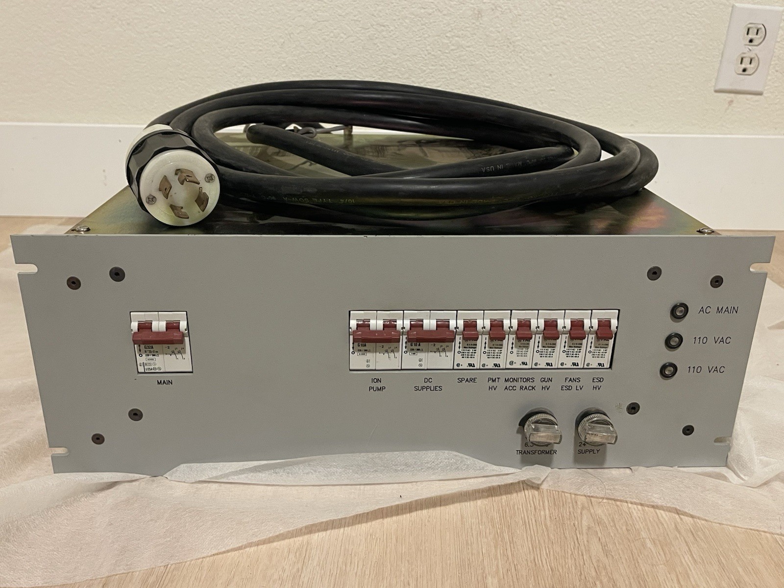 SEM Electron Microscope Power Distribution Control Rack Unit 110V 208V 220V PDU
