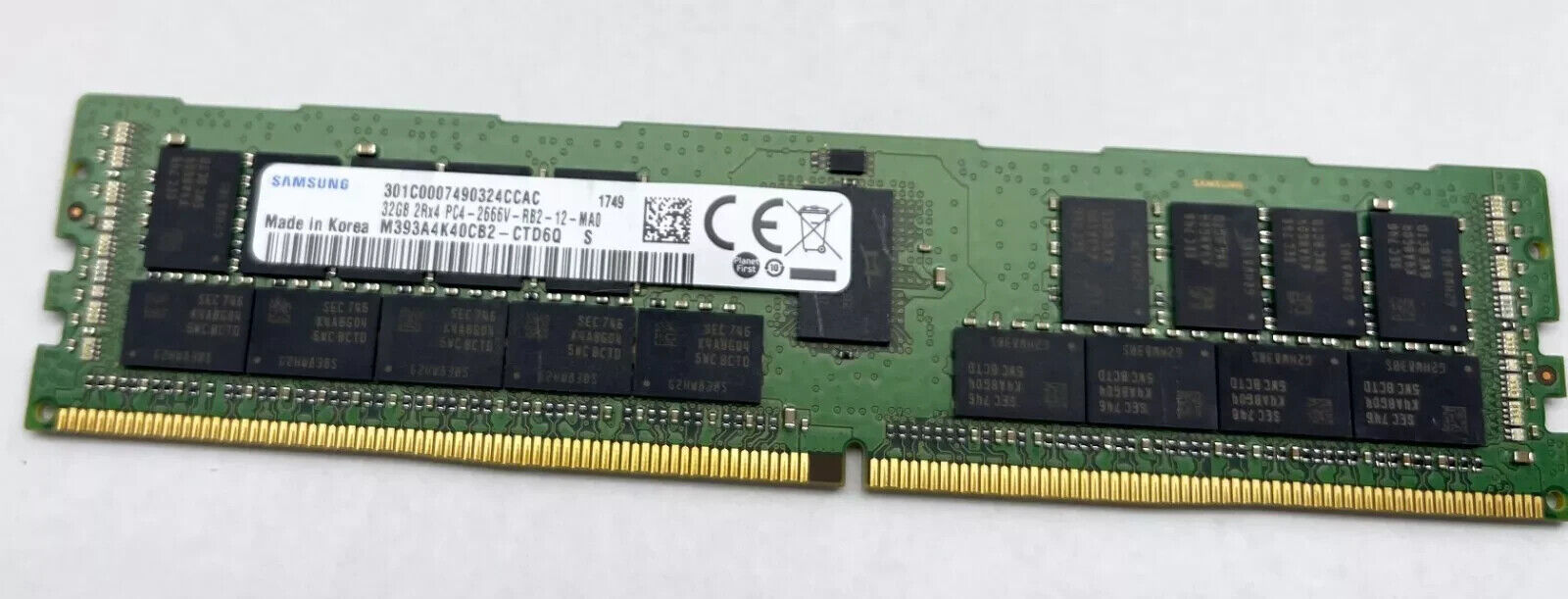 SAMSUNG 32GB (1x32GB) 2RX4 PC4-2666V DDR4 SERVER MEMORY M393A4K40CB2-CTD6Q