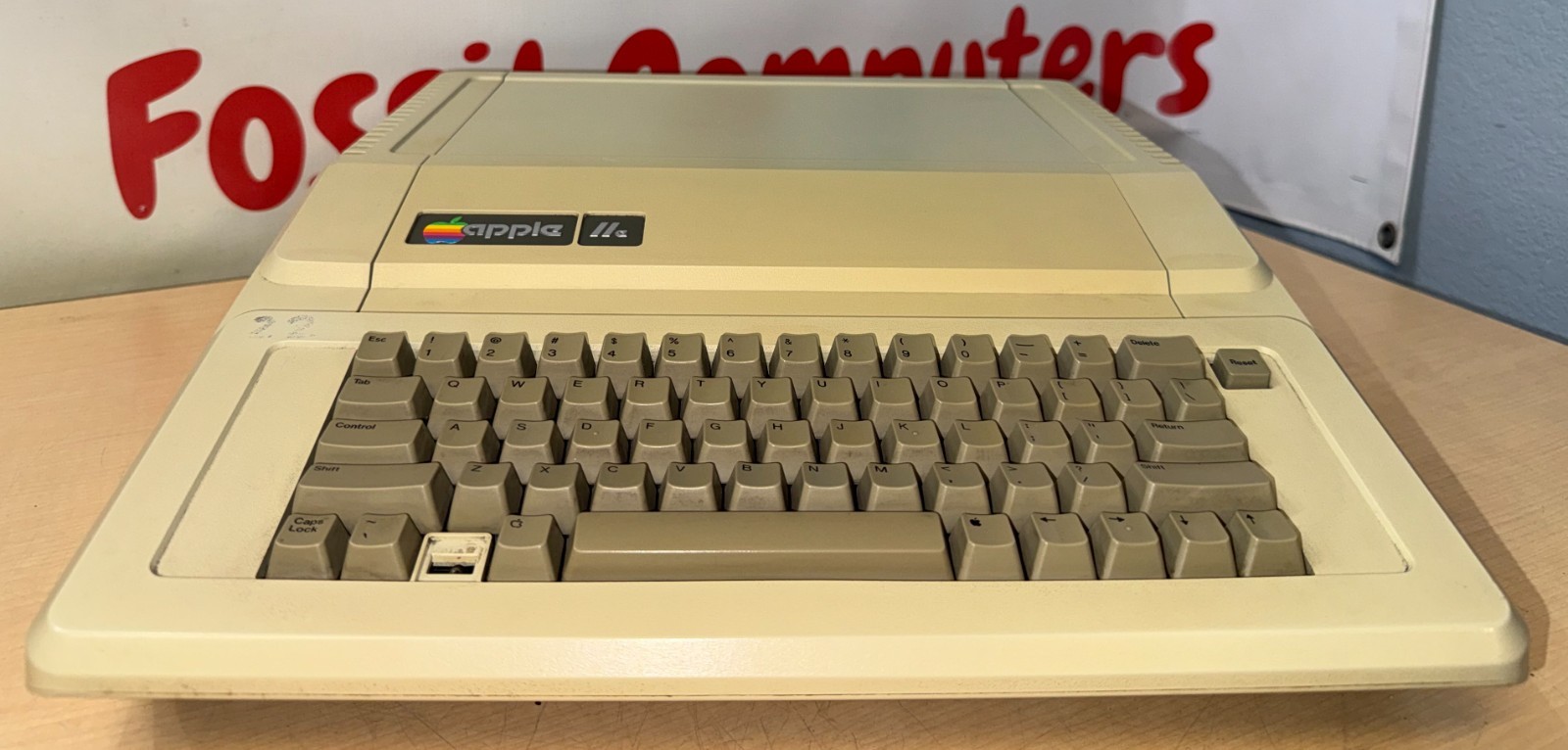 Apple IIe Computer A2S2064 w/EX80 RAM, Super Serial II & I/O Controller Cards