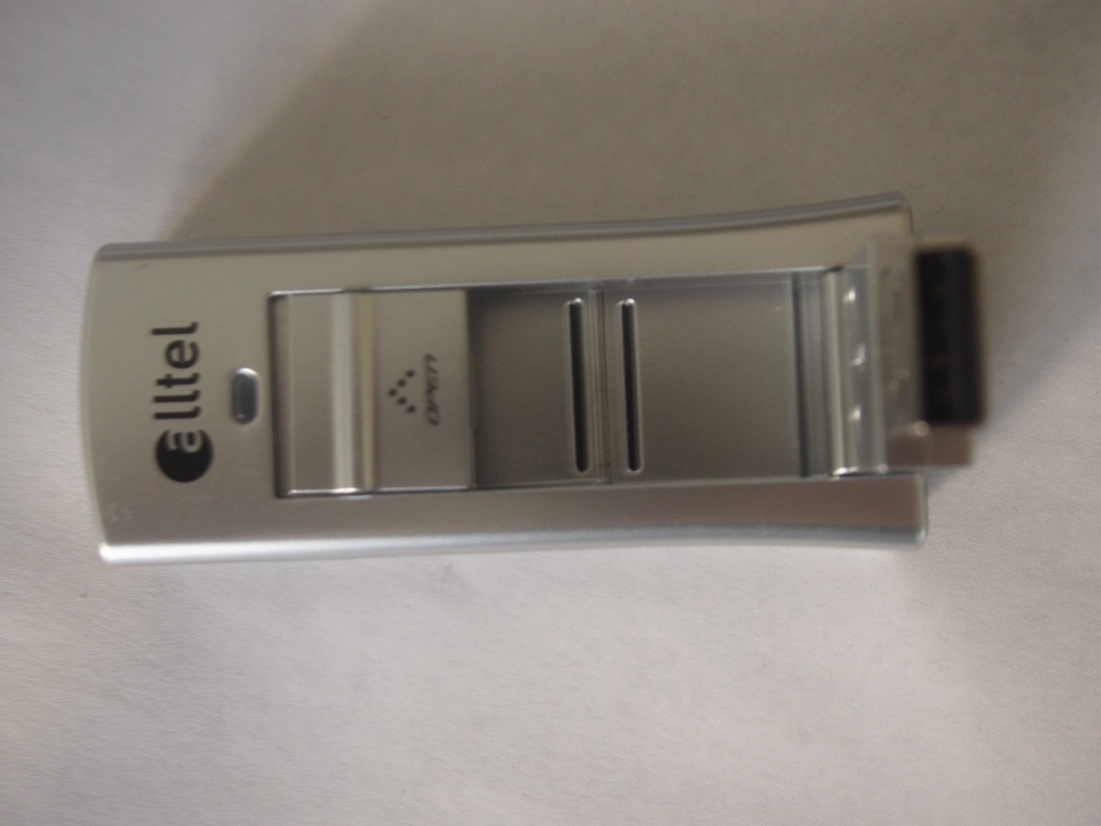 AllTel USB Pantech Qualcomm 3G Cdma UM175 AL Used metallic silver