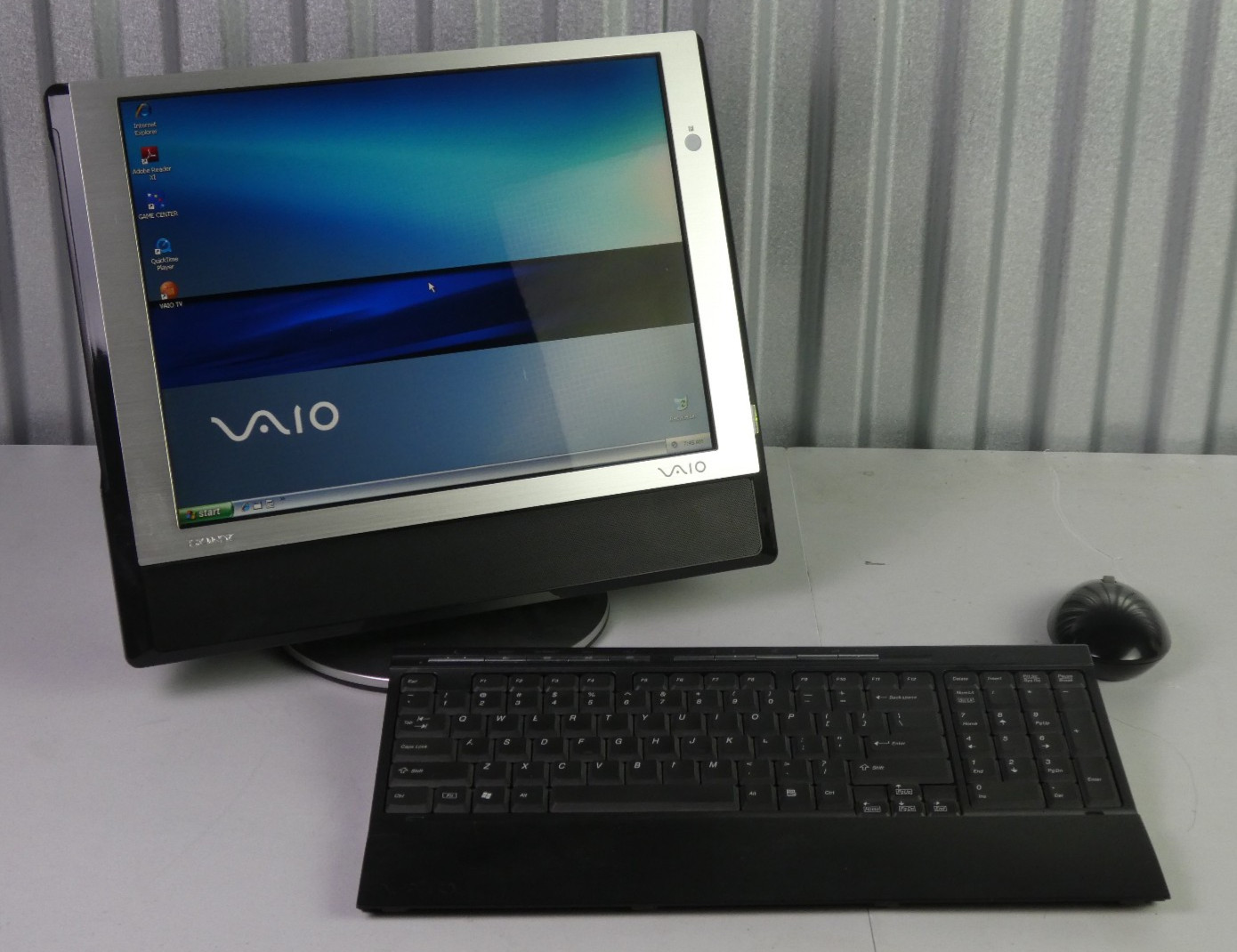 Sony Vaio PCV-V300G All In One AIO Desktop TV Tuner Pentium 4 1GB 200GB WinXP