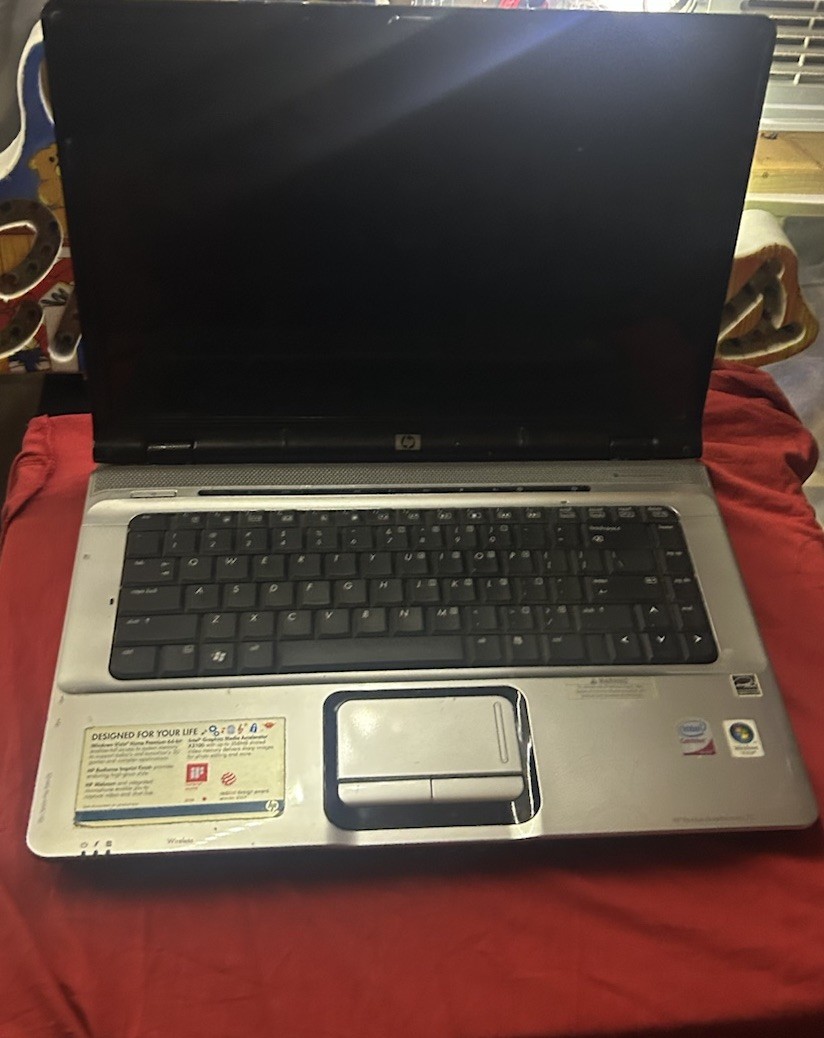 HP PAVILION DV6700 NO RAM NO HDD UNTESTED FOR PARTS DOES NOT POWER ON
