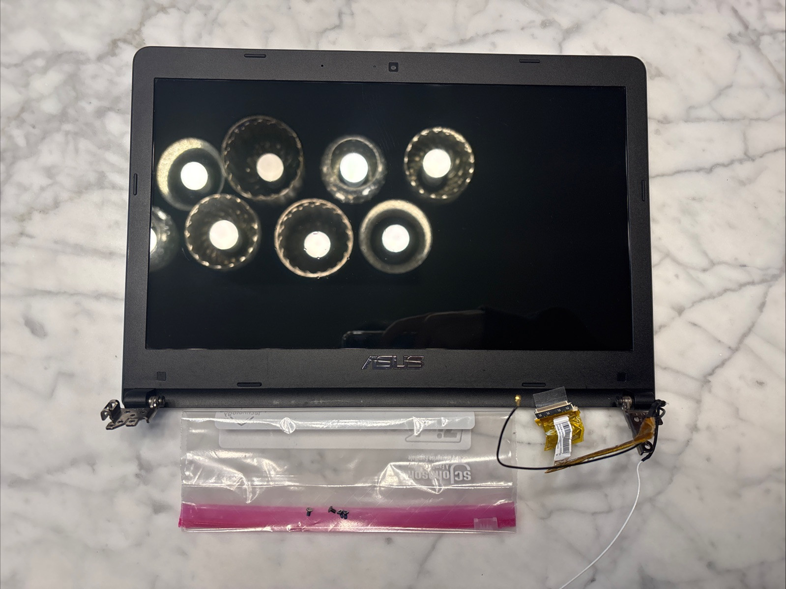 Asus X401A 14" LCD W Back Cover  with WebCam *White* 13GN4O2AP031 47XJ1LCJN10