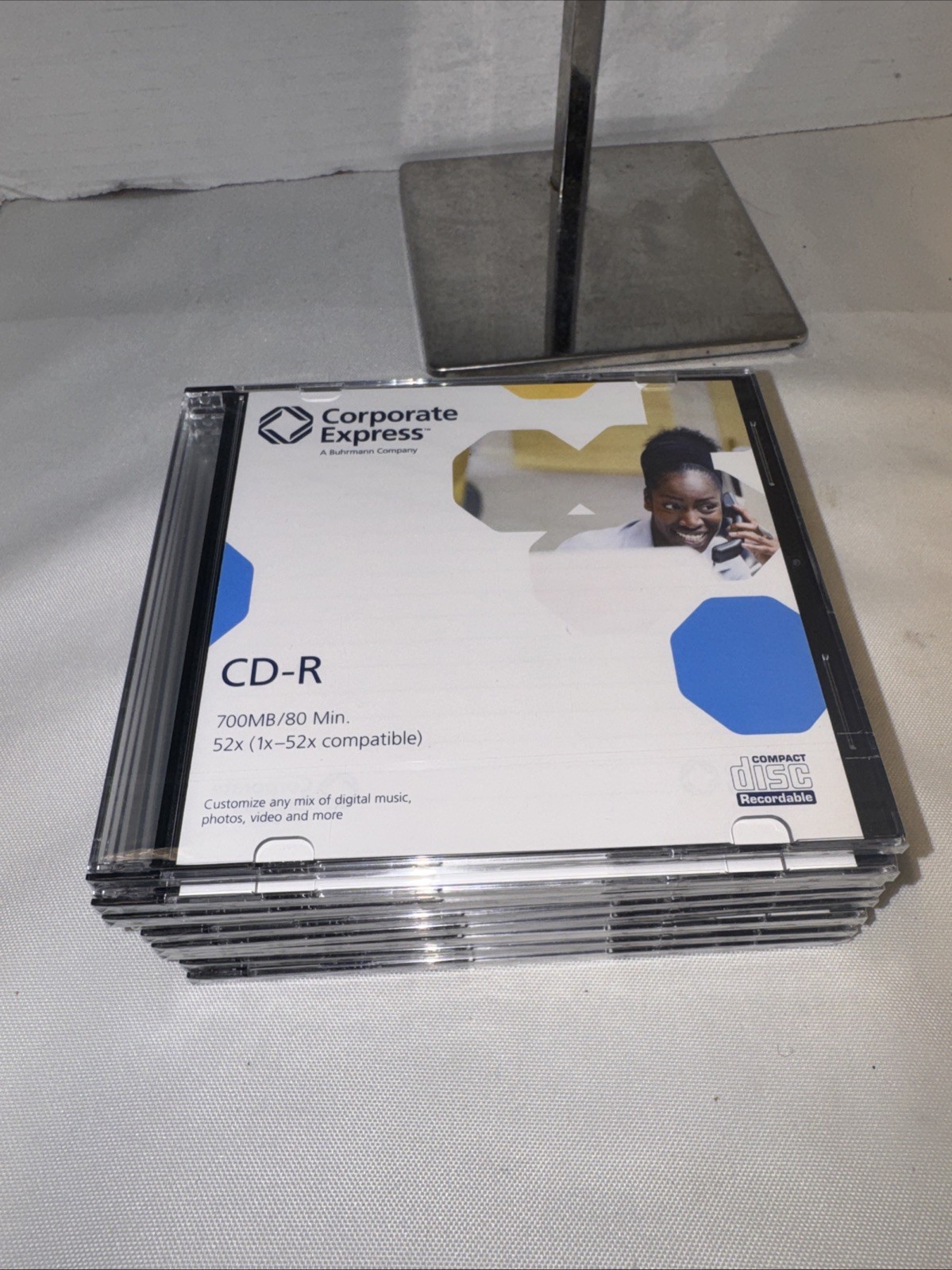 CORPORATE EXPRESS 52x-700 Mb - 10 Pack Slim Jewel Case Sealed
