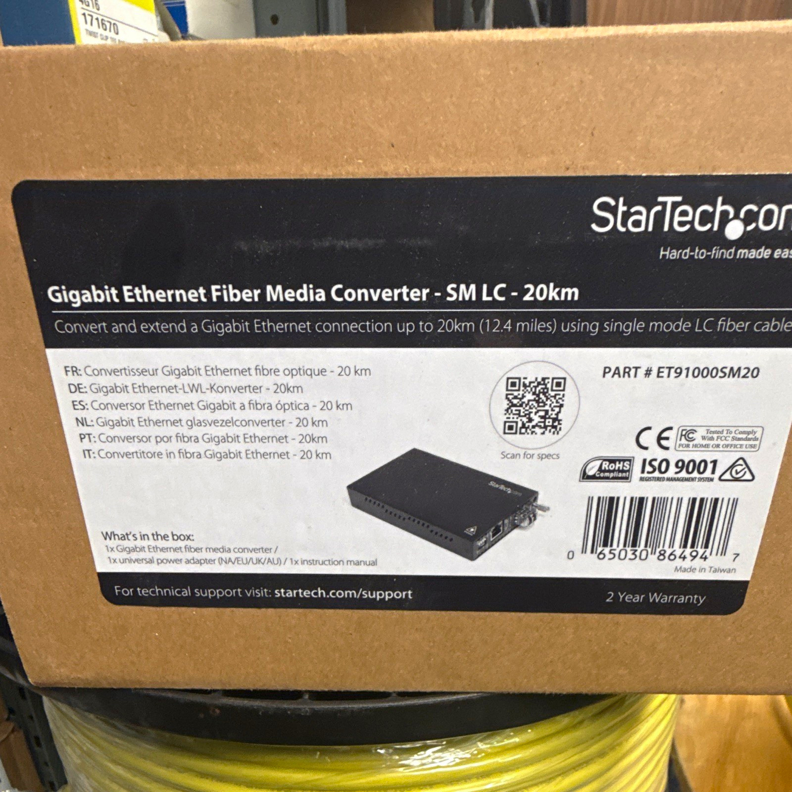 StarTech.com Gigabit Ethernet Fiber Media Converter SM LC 20km ET91000SM20