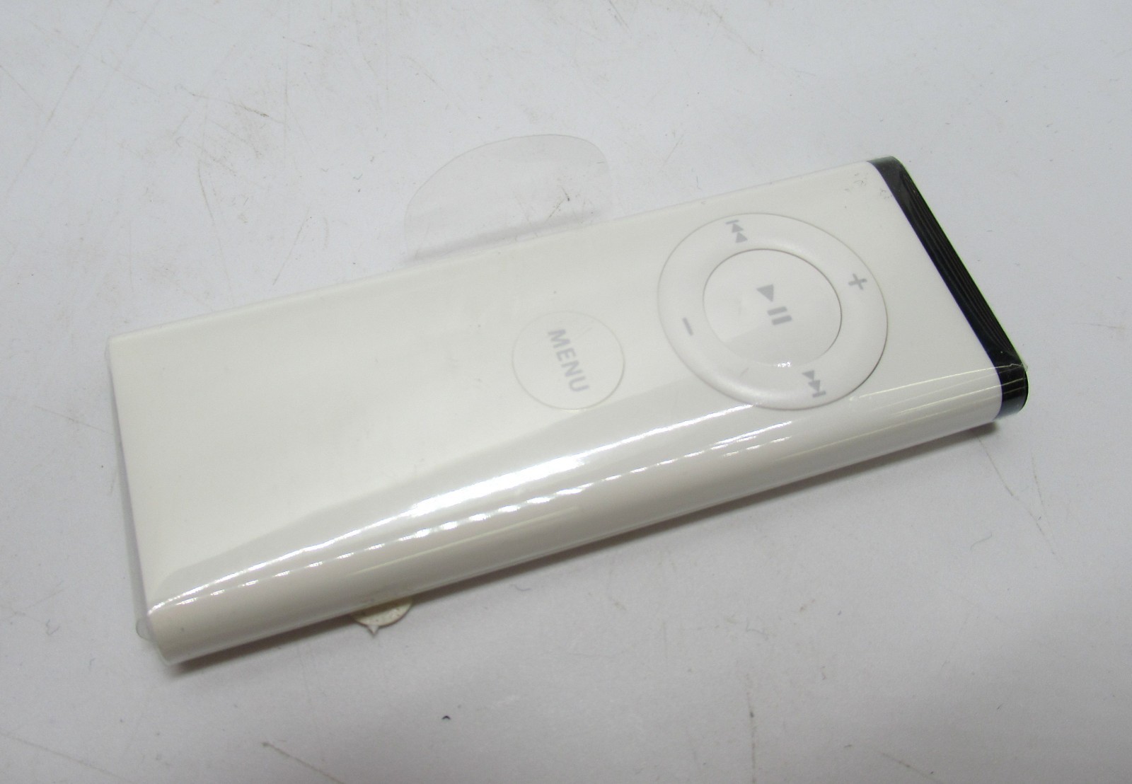 ONE BRAND NEW Apple Remote for iPod iMac MacBook Air Pro Mac Mini A1156 TV
