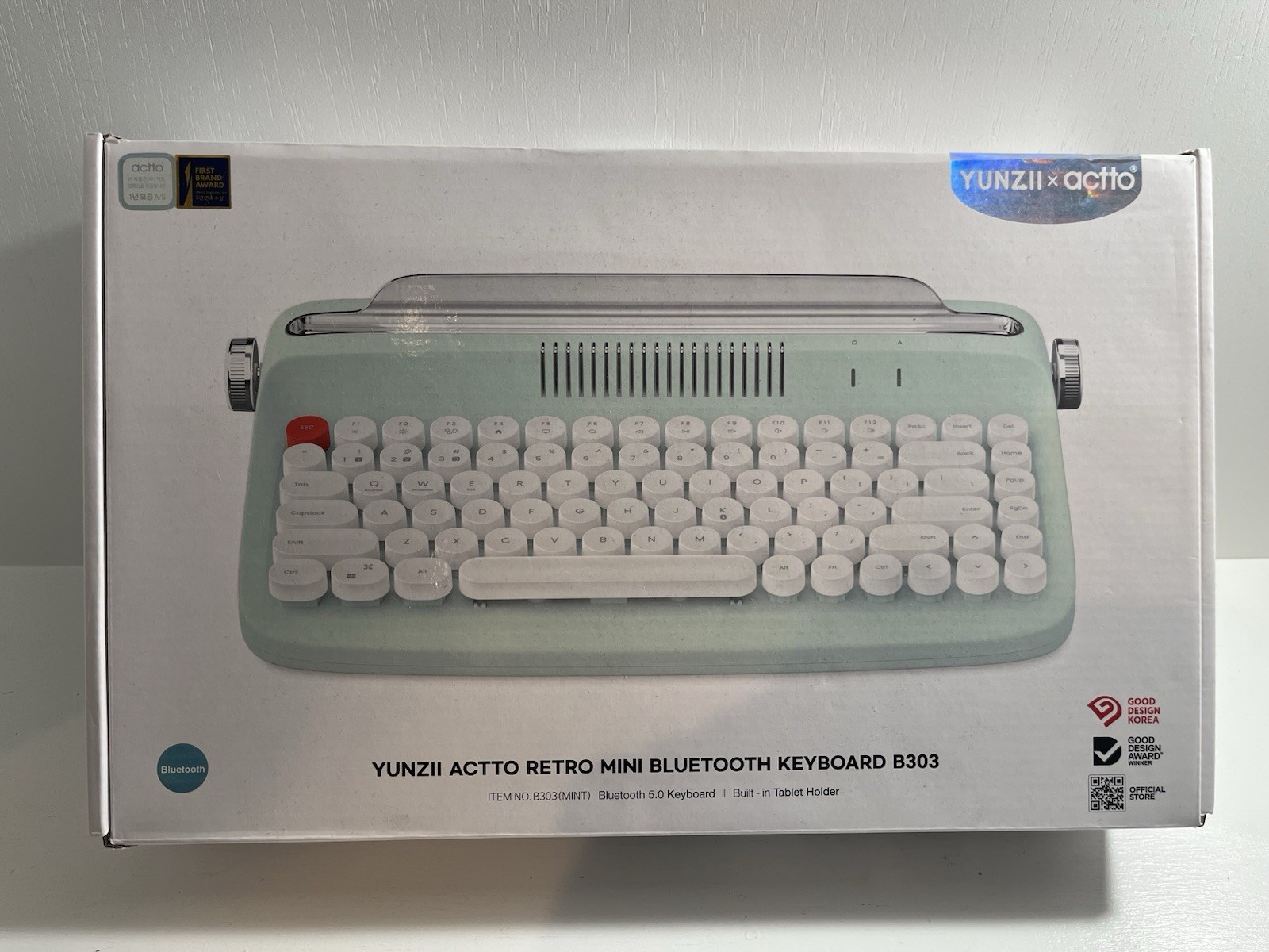 YUNZII ACTTO B303 Wireless Typewriter Keyboard Bluetooth Connection Retro Aqua