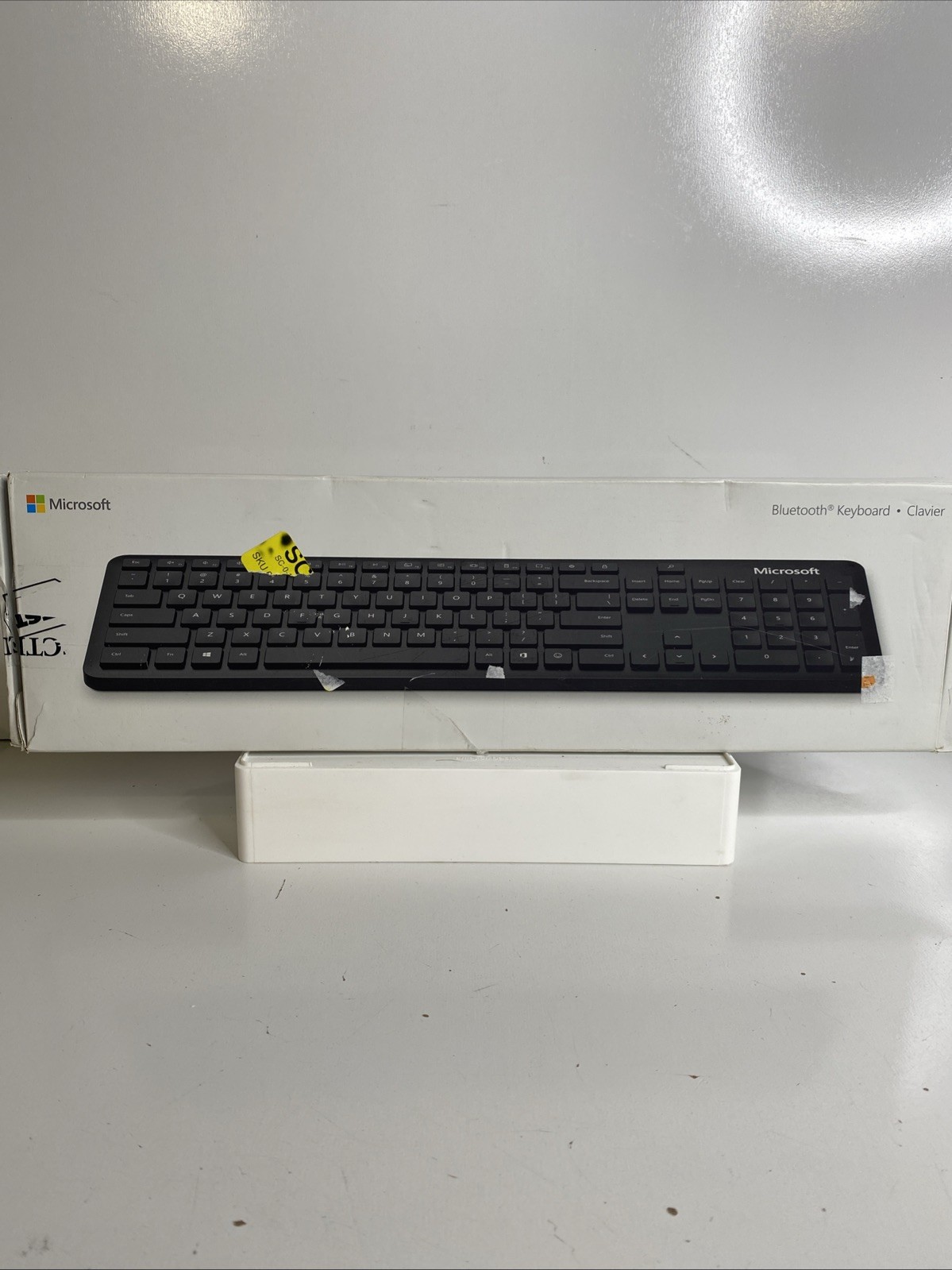 Microsoft Bluetooth Keyboard  - Black - Model: 1898 Wireless