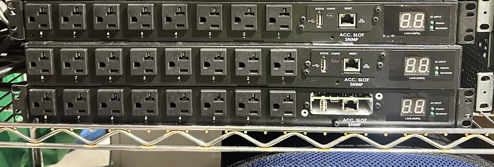 Tripp-Lite PDUMH20ATNET PDU PDU Single-Phase Switched Strip with Network Card