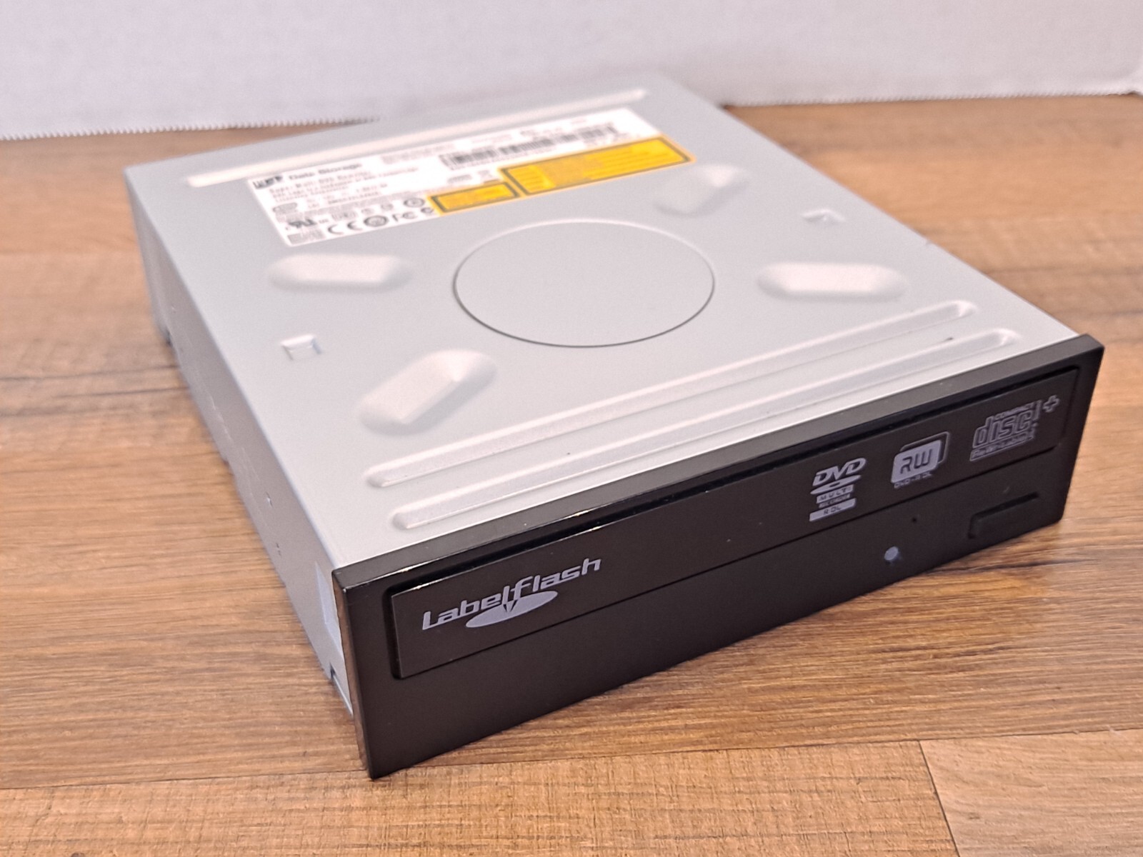 Hitachi/LG HL GH40F DVD±RW DL Label flash SATA Drive - Tested