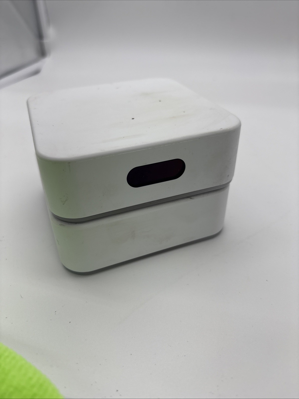 Ubiquiti Labs AFi-INS-P AmpliFi Instant Mesh Point and AFi-INS-R Routers Only