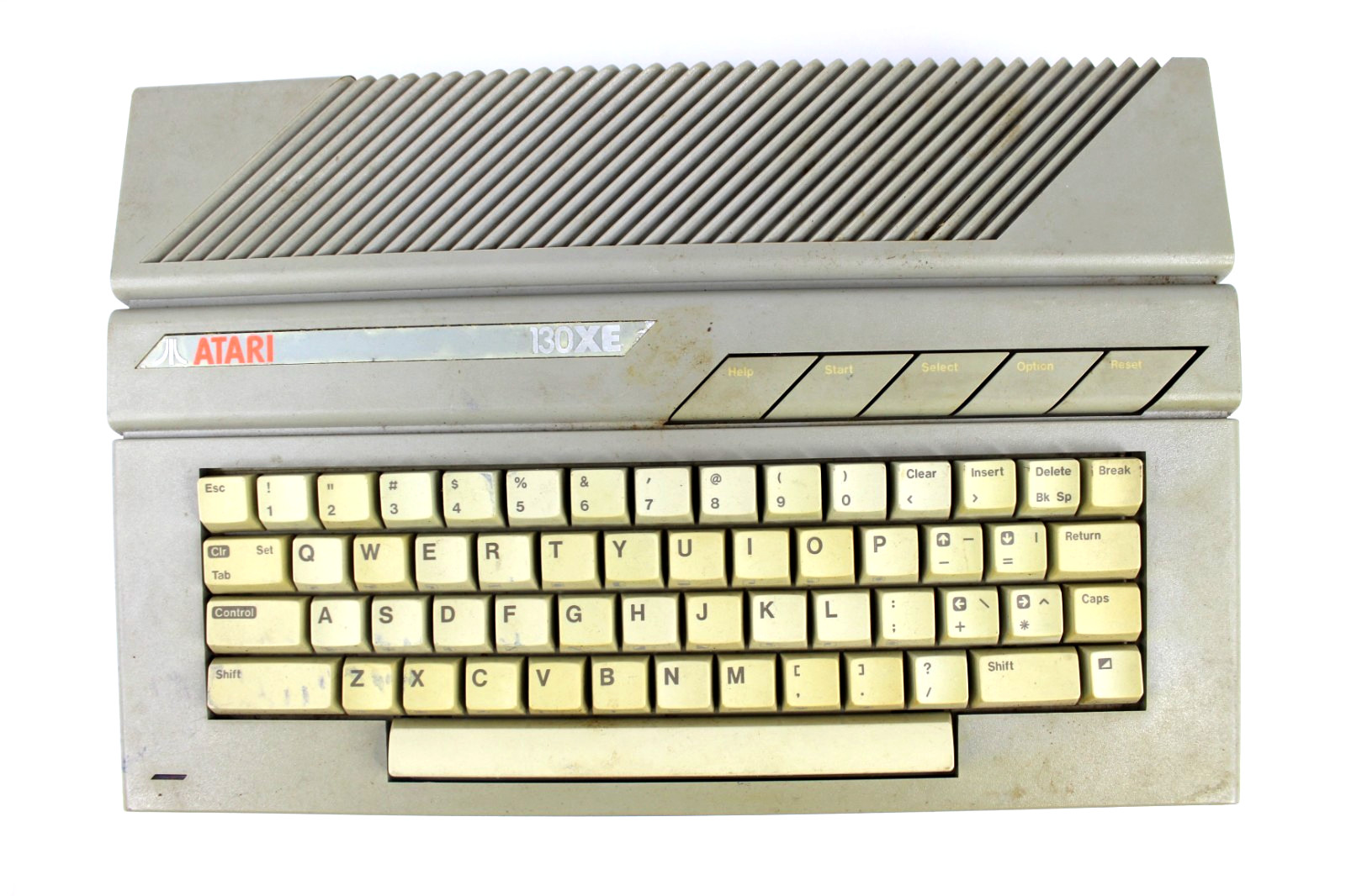 VTG Atari 130XE Home Computer System 130 XE ** Powers On ** Parts or Repair