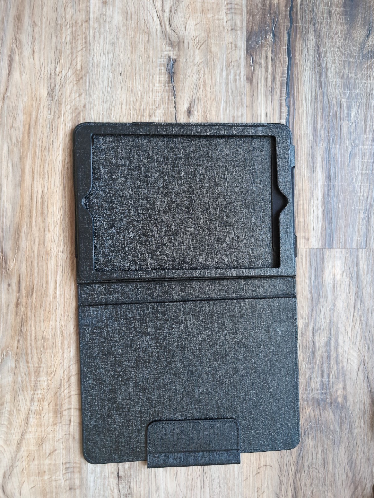 Tablet Folio with kickstand and cover