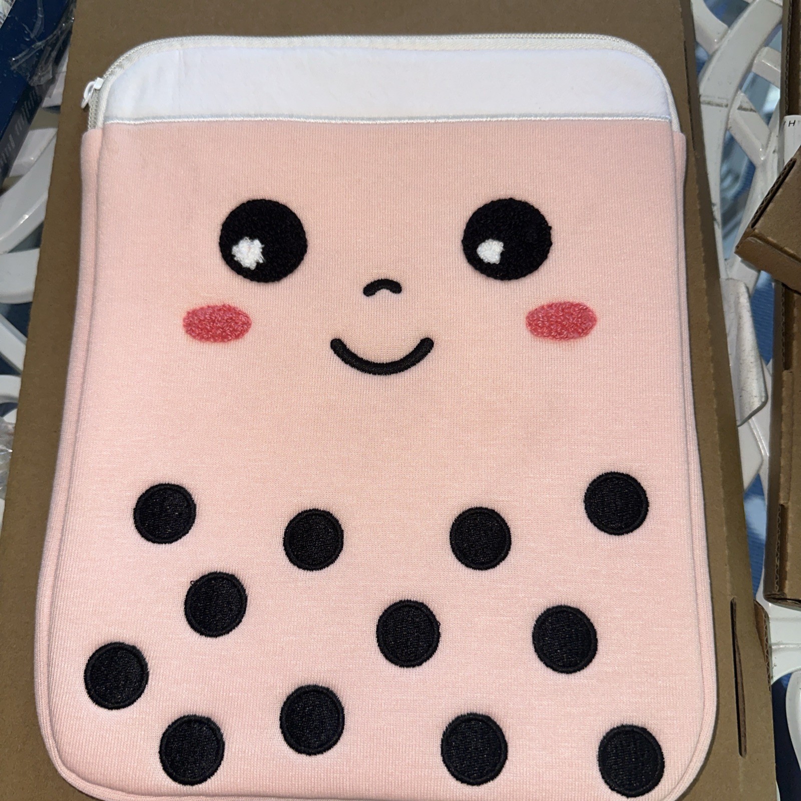 Padded Pouch Case Cover 9-11 Inch Tablets Books Soft Plush Zippered Cute Smile