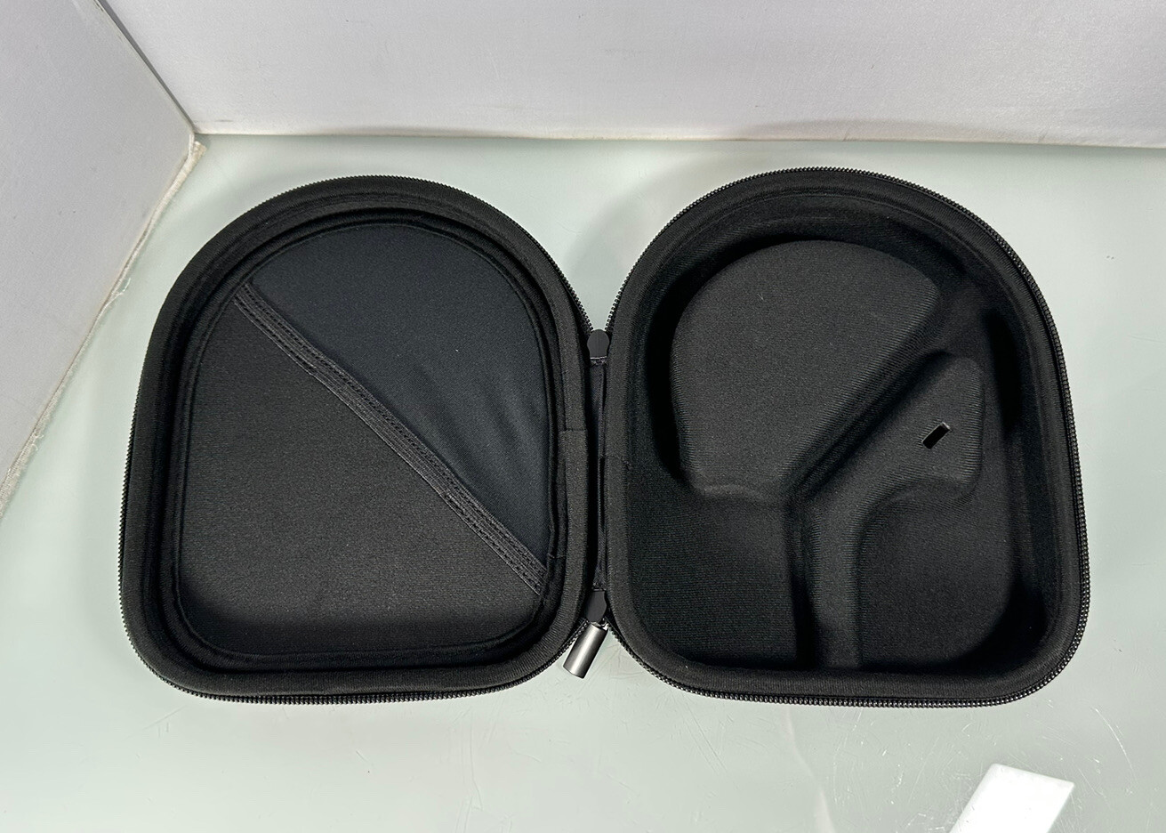 Jabra GN Wireless Headphones Black Padded Zippered Protective Travel Carry Case