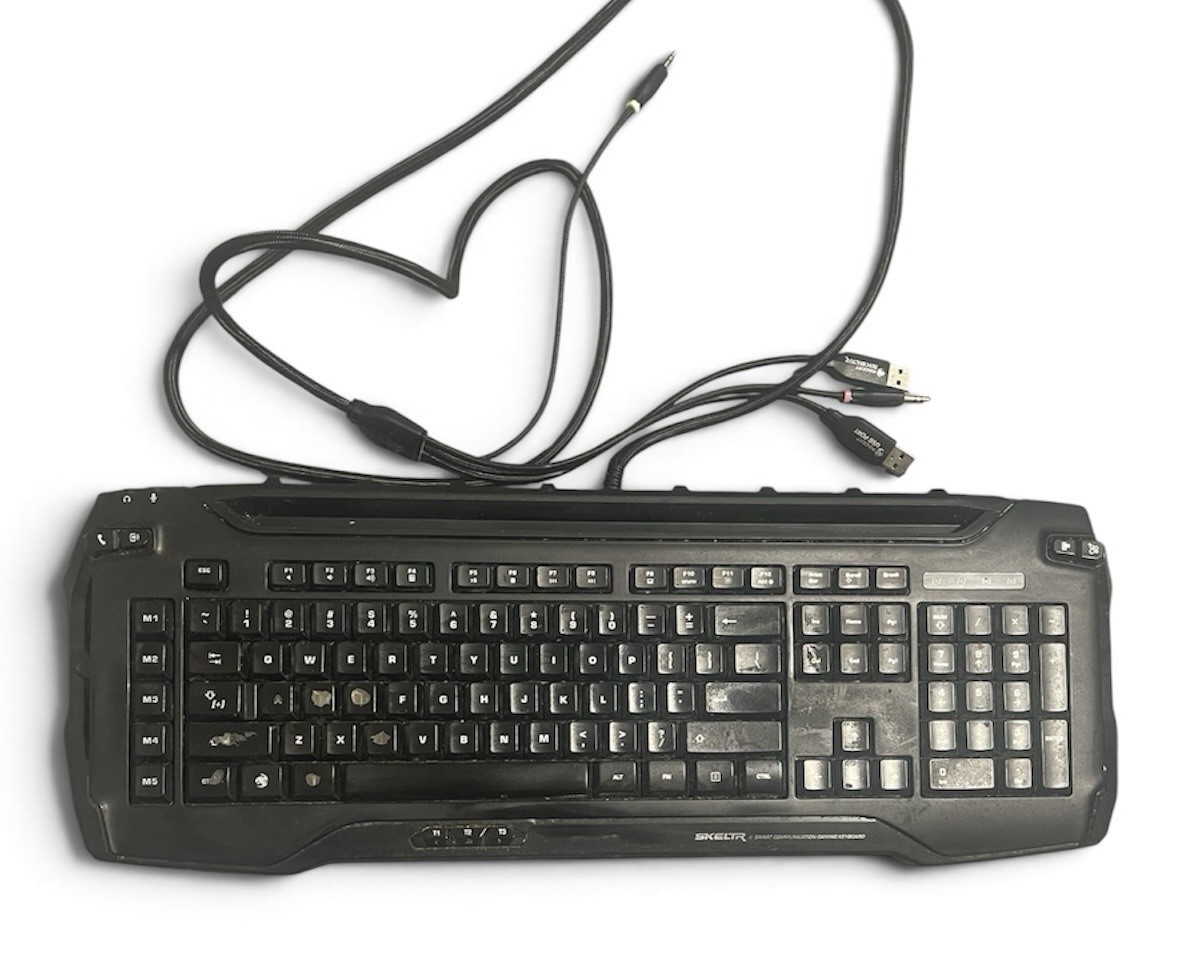 ROCCAT SKELTR - RGB Gaming Keyboard