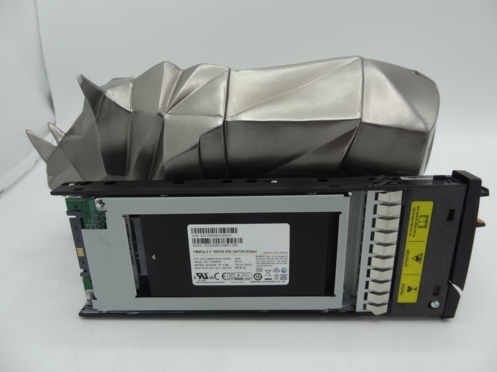 SAS-1.9TB PURE STORAGE 1.9TB SAS SSD