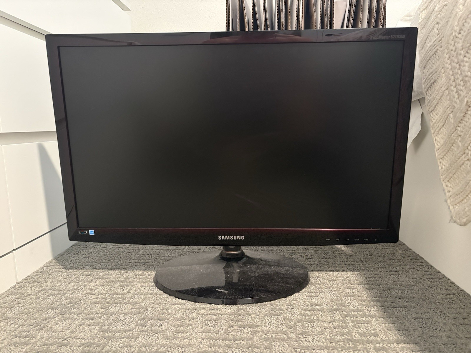 Samsung LED Monitor 27-inch Full HD LED-backlit LCD monitor