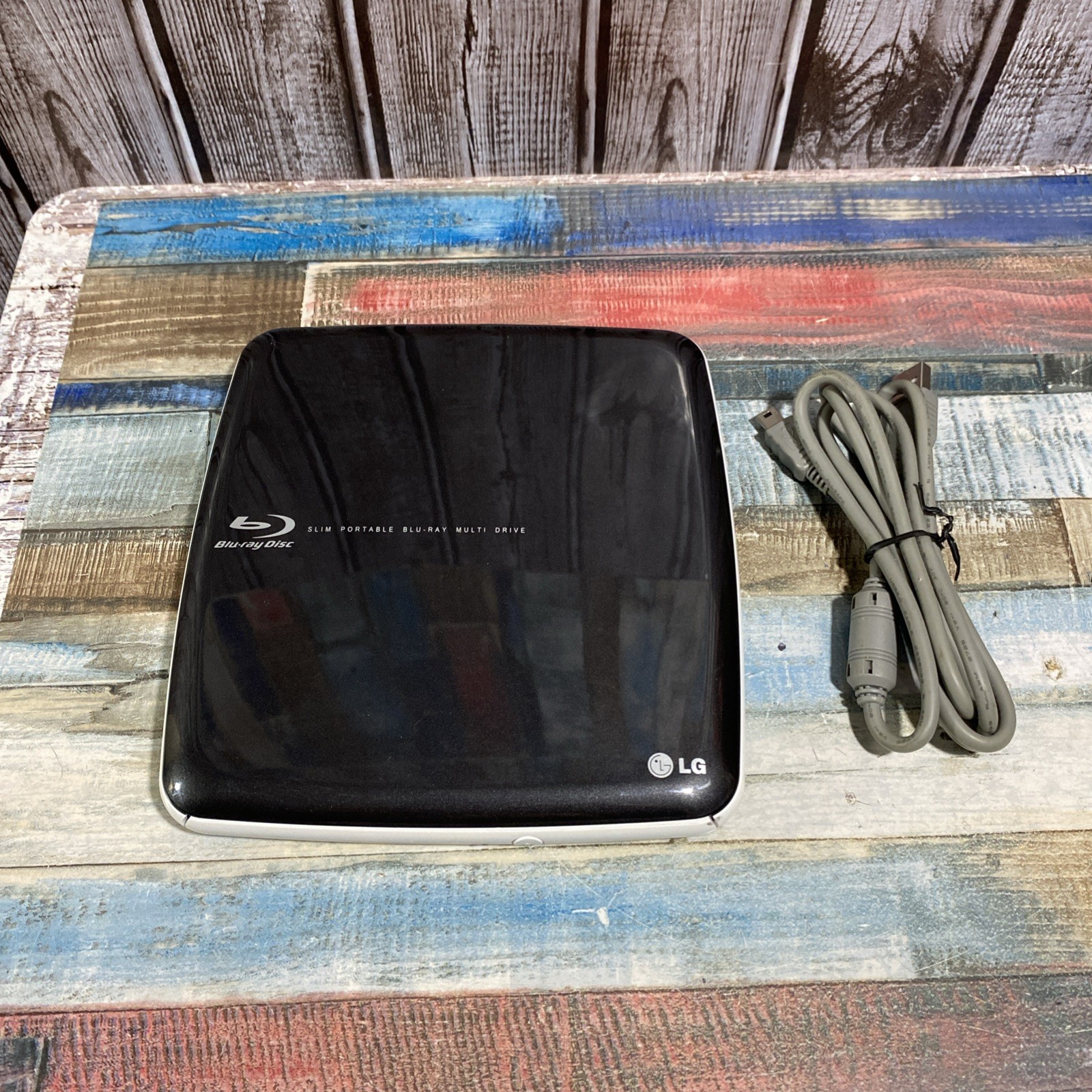 LG CP40NG10 Slim Portable Blu-ray Multi Drive USB External BD DVD CD 