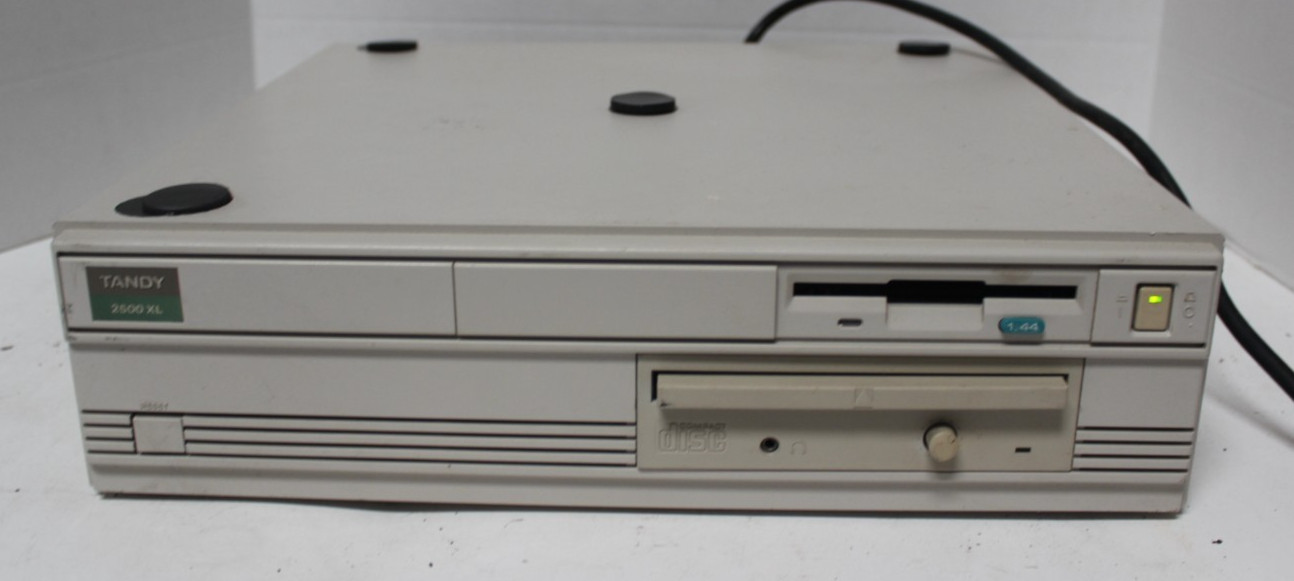 Vintage Tandy 2500 XL Desktop Model 25-4074 *Powers on
