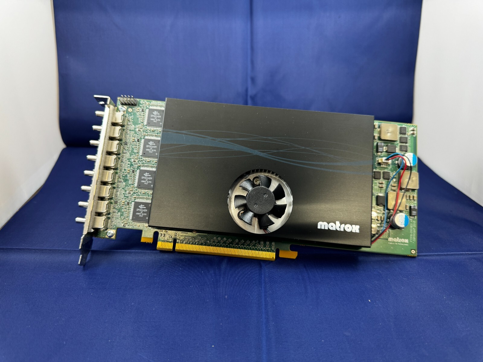 Matrox M9188 (M9188-E2048F) 2GB DDR2 PCIe Graphics adapter x8 Mini Displayport