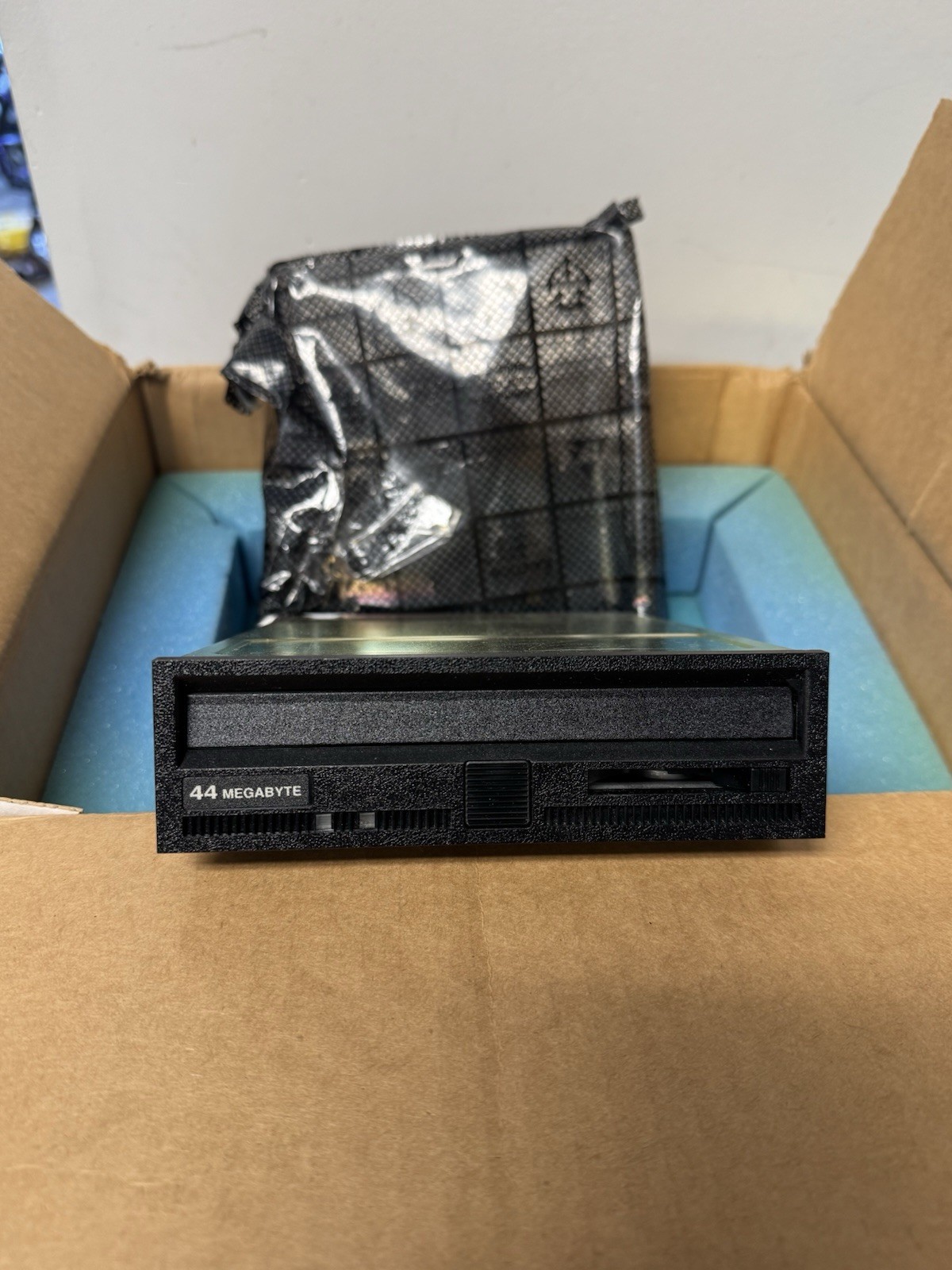 SyQuest SQ555 44MB 5.25" SCSI Removable Cartridge Drive